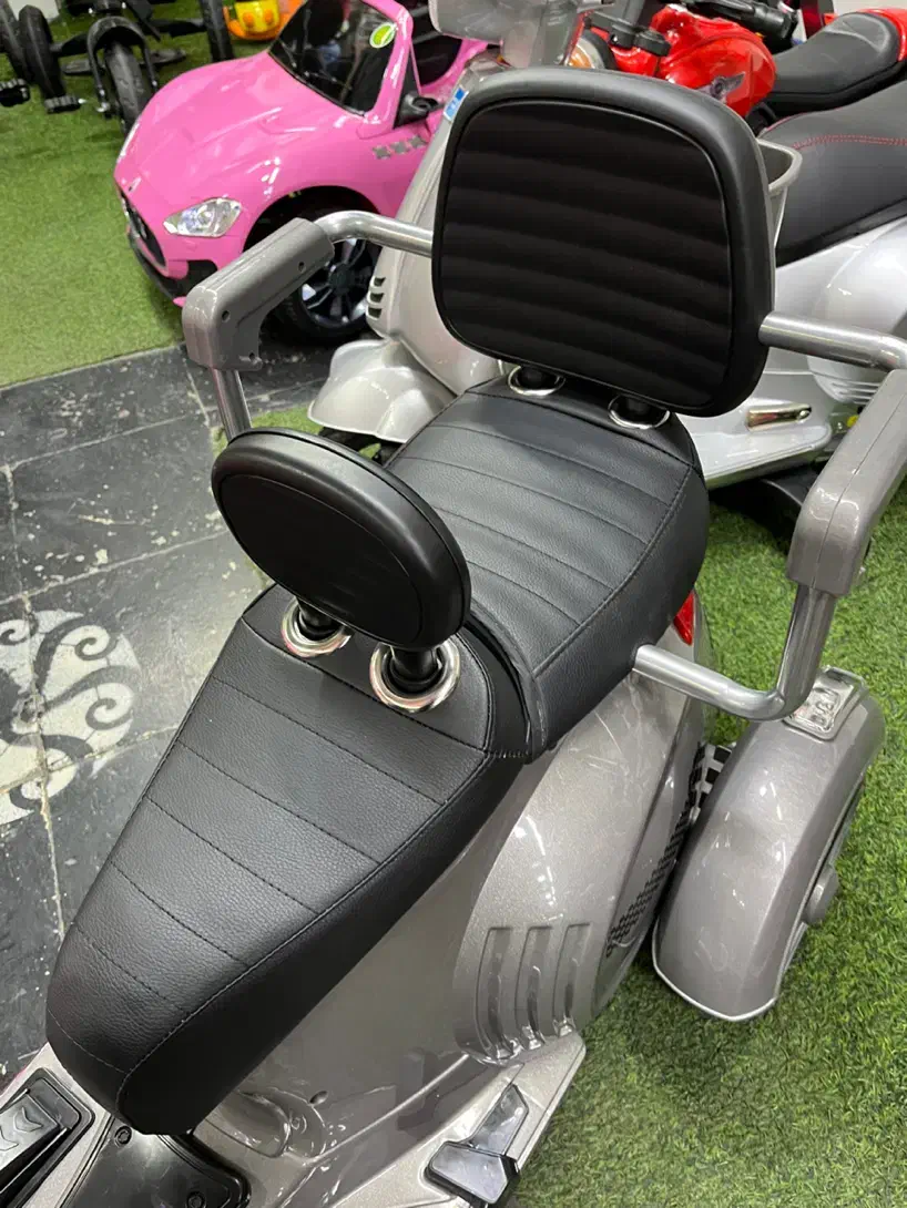 موتورشارژی دونفره وسپا|اسباب‌‌بازی|قم, کیوانفر|دیوار