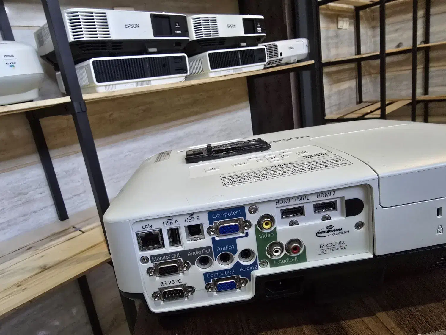 ویدئو پروژکتور Epson 1985 WU WUXGA|تلویزیون و پروژکتور|شیراز, تاچارا|دیوار