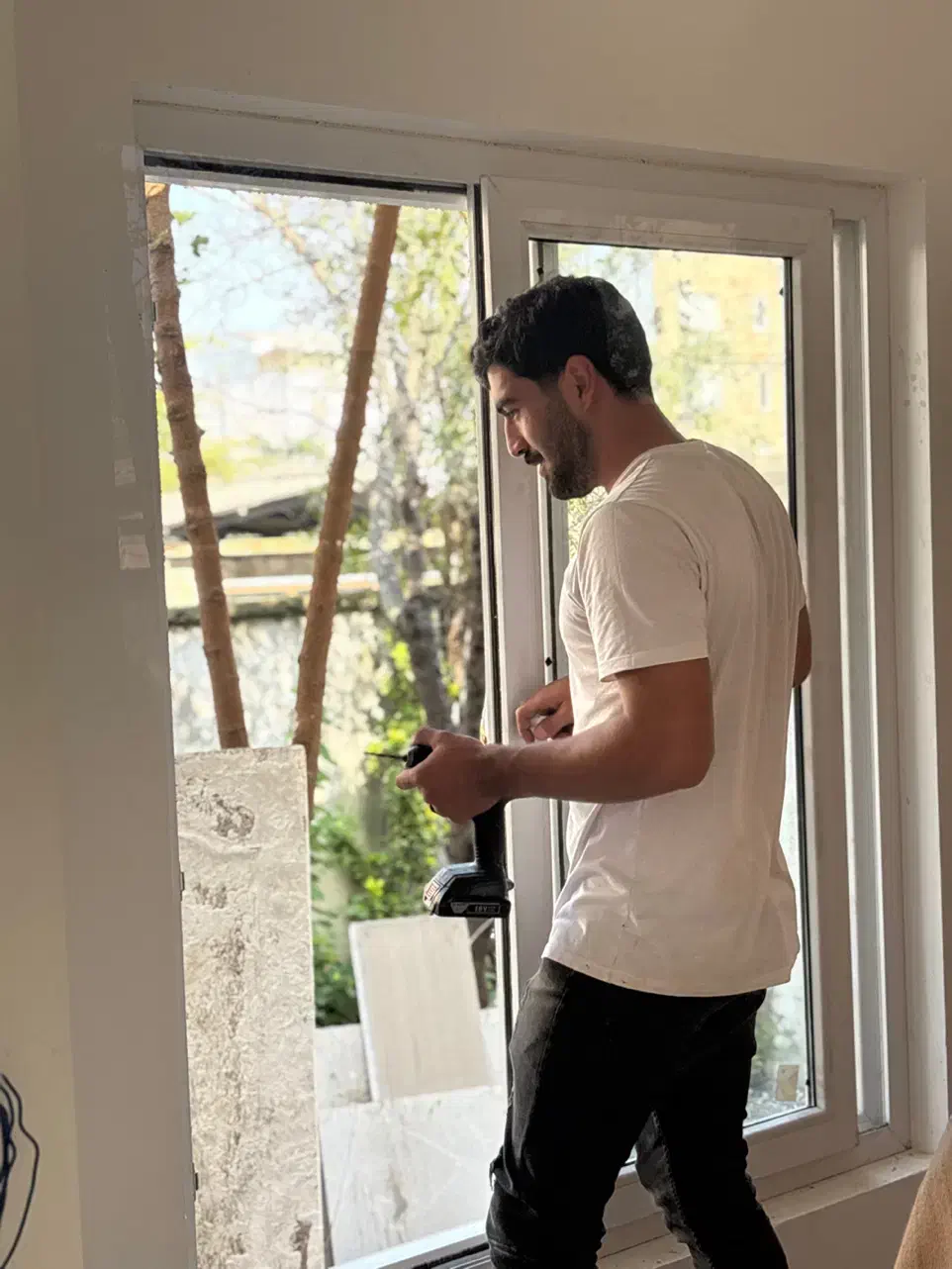 درب و پنجره|خدمات پیشه و مهارت|چاف و چمخاله, |دیوار