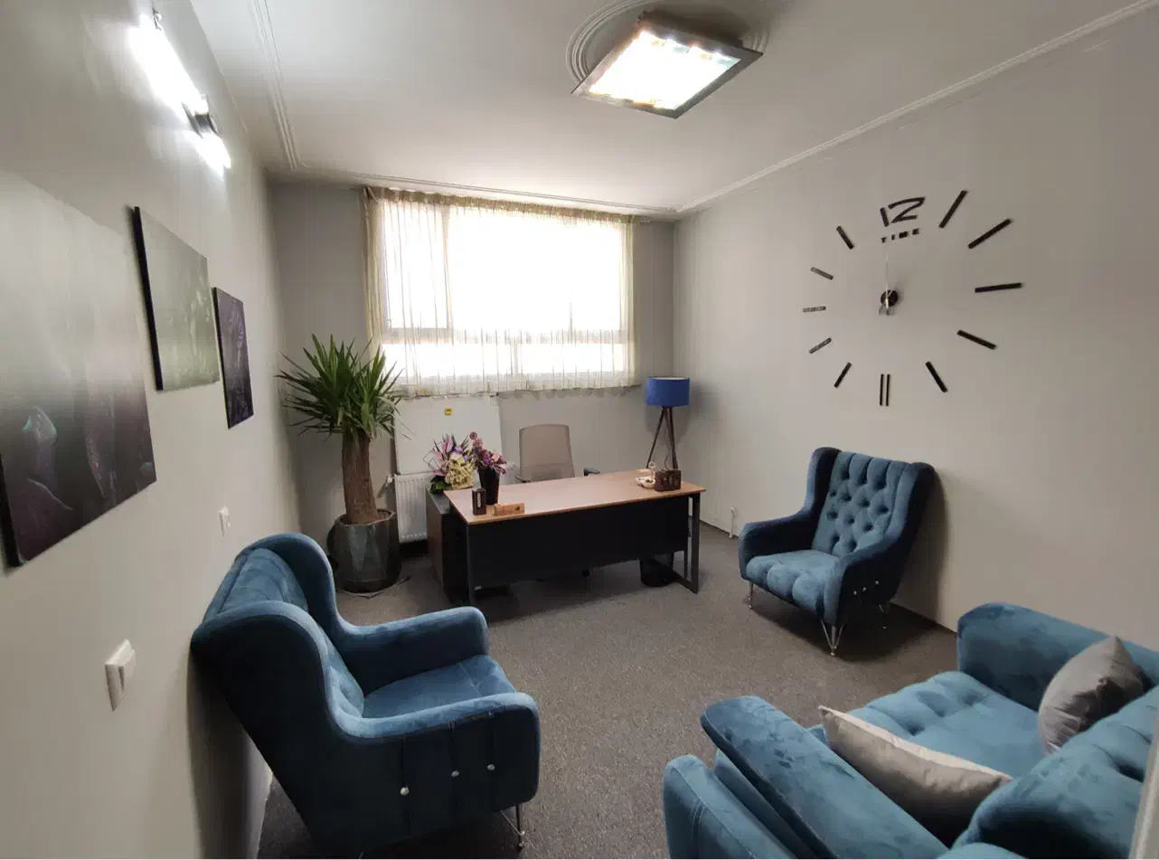 اجاره کوتاه مدت|اجارهٔ کوتاه‌مدت دفتر کار و فضای آموزشی|اصفهان, هزارجریب|دیوار