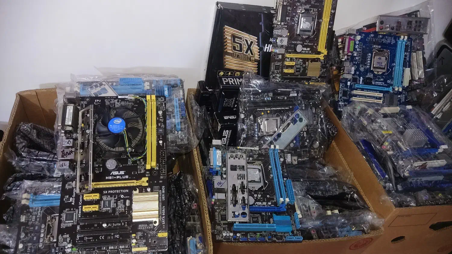 فروش مادربرد ddr2 ddr3 ddr4 جهت اسمبل شرکت گیمنت|قطعات و لوازم جانبی رایانه|تهران, پرستار|دیوار