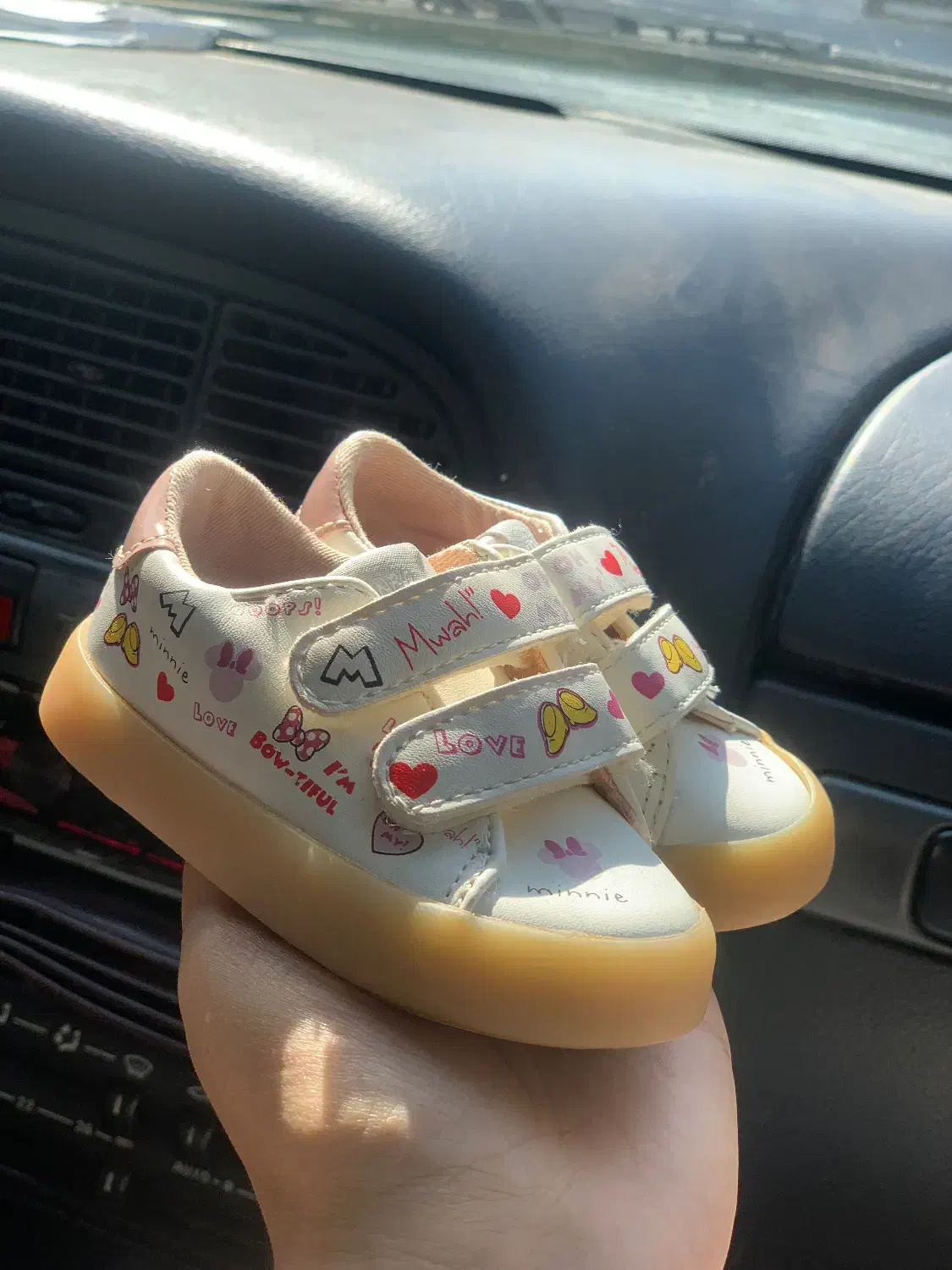 ب یک پرستارکودک و کمکی منزل|استخدام سرایداری و نظافت|ساری, |دیوار