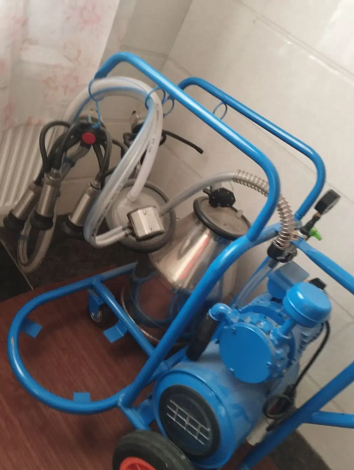 شیر دوش برکت|ماشین‌آلات صنعتی|سلماس, |دیوار