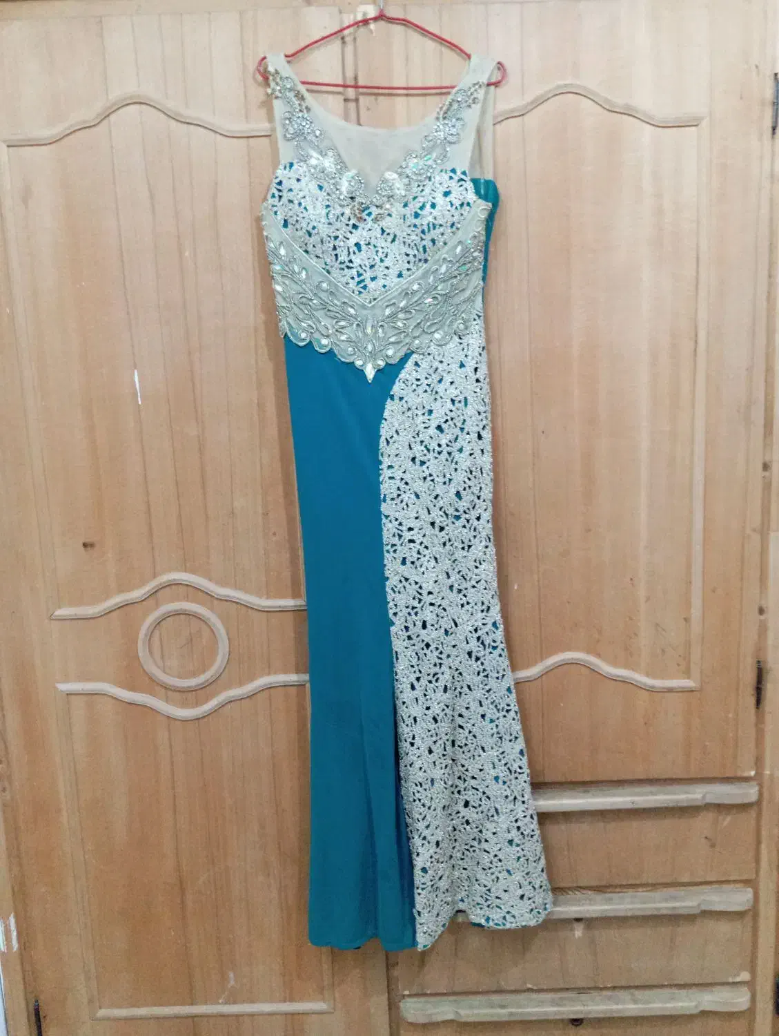 لباس مجلسی|لباس|ازنا, |دیوار