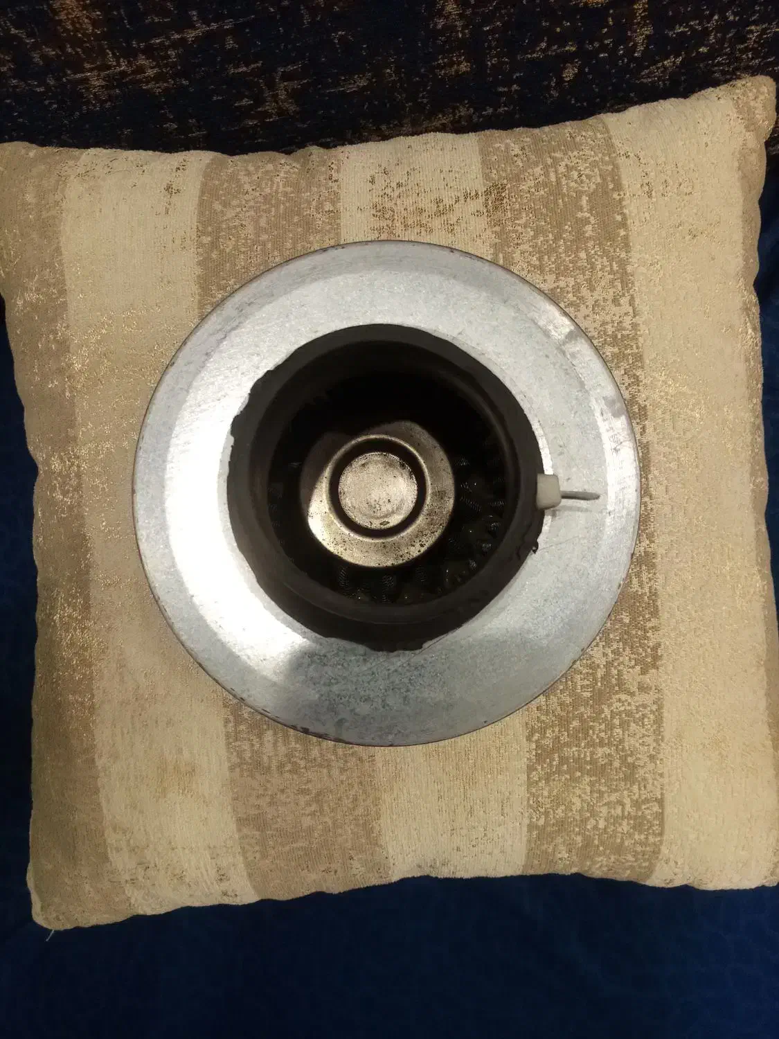 سالم تمیز|کلکسیون اشیاء عتیقه|صومعه‌سرا, |دیوار