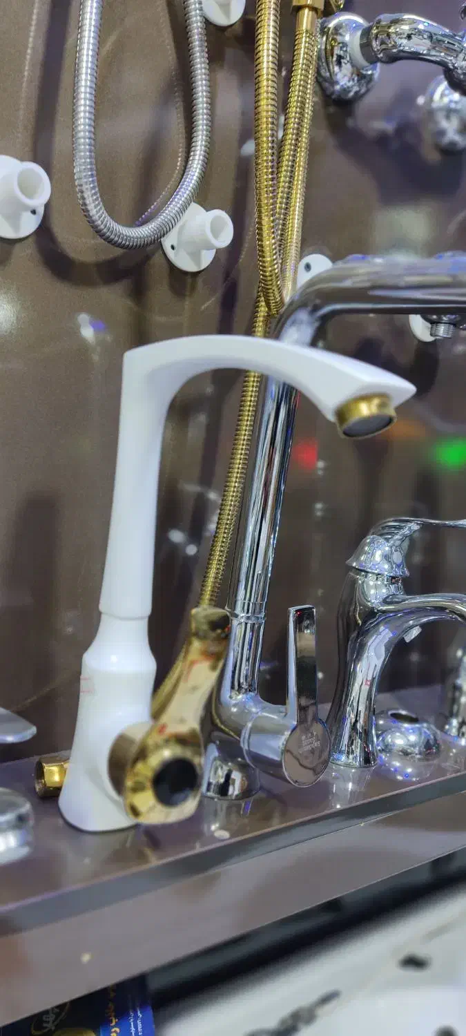 شیرآلات بهداشتی‌ خانه و (آشپزخانه)|لوازم سرویس بهداشتی|آشخانه, |دیوار