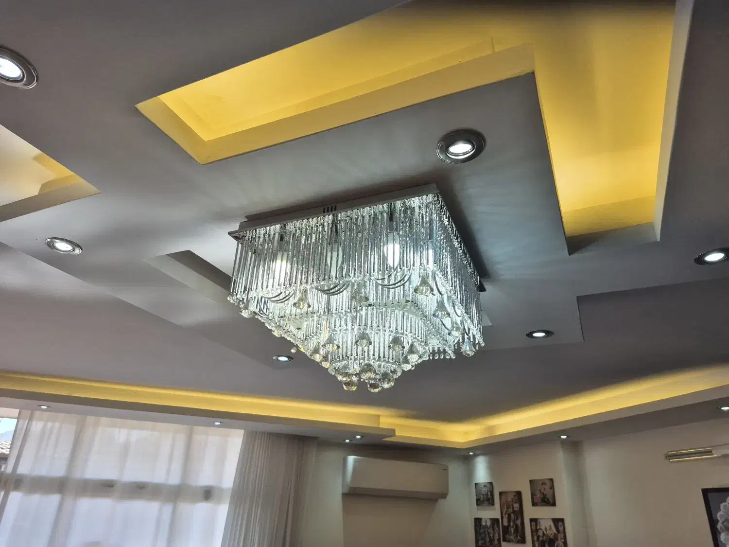 لوستر  ال ای دی کنترلی همراه با رقص نور|لوستر و چراغ آویز|اصفهان, بهارستان|دیوار