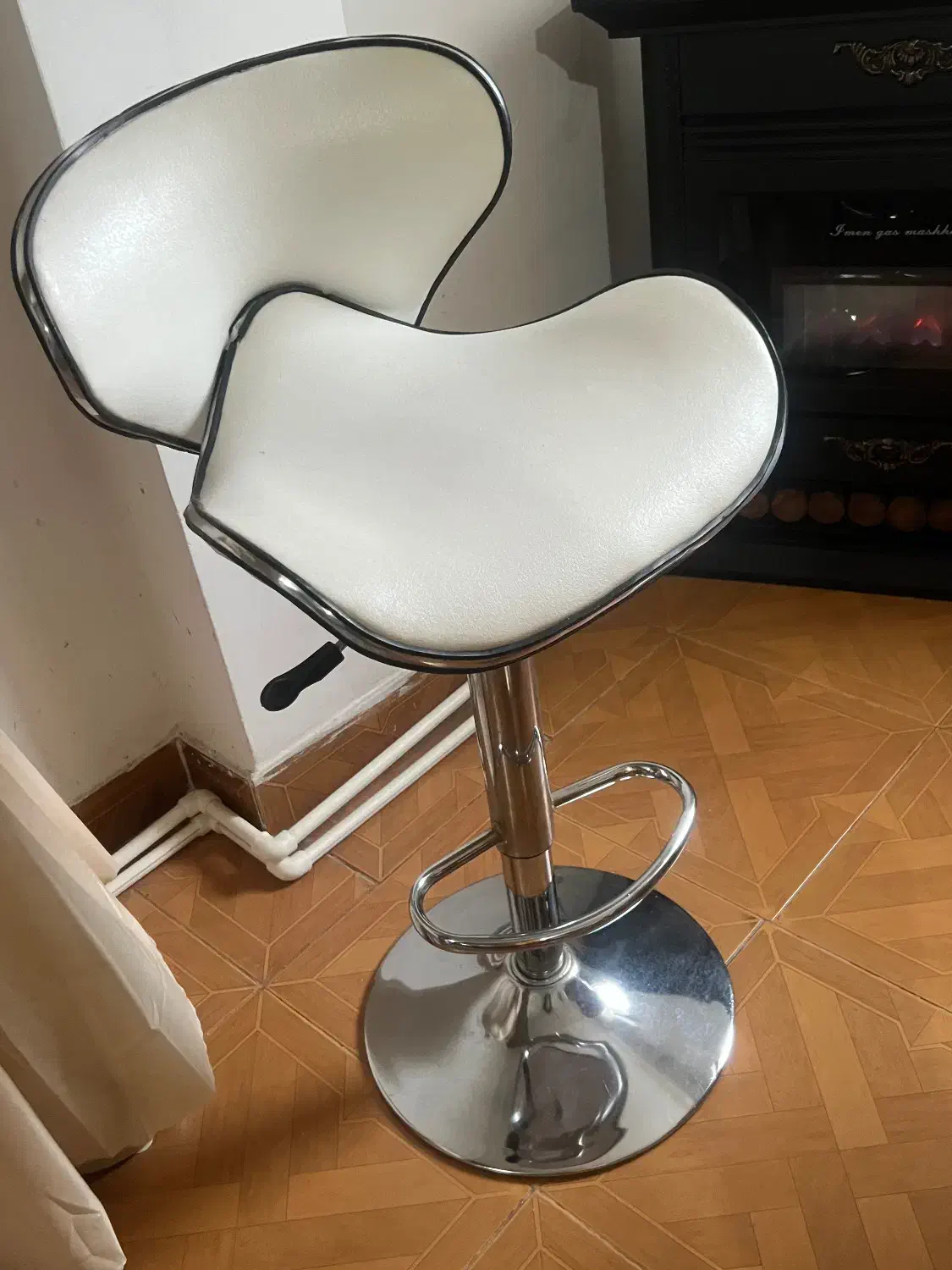 صندلی جک دار اپن|صندلی و نیمکت|رشت, یخسازی|دیوار