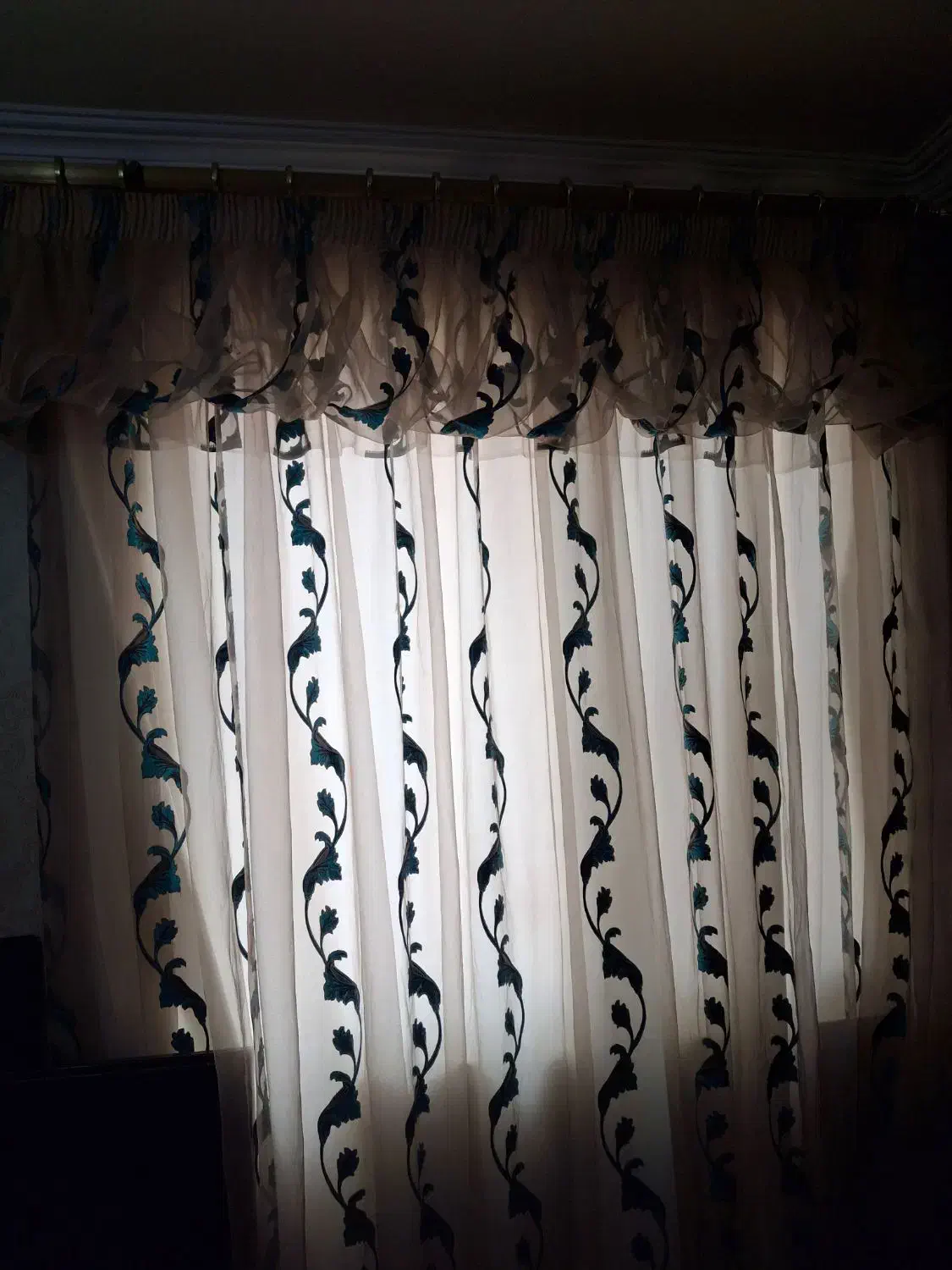 سلام پرده در حد نو طول ۲۷۰ و عرض ۵ متر|پرده، رانر، رومیزی|بندرعباس, |دیوار