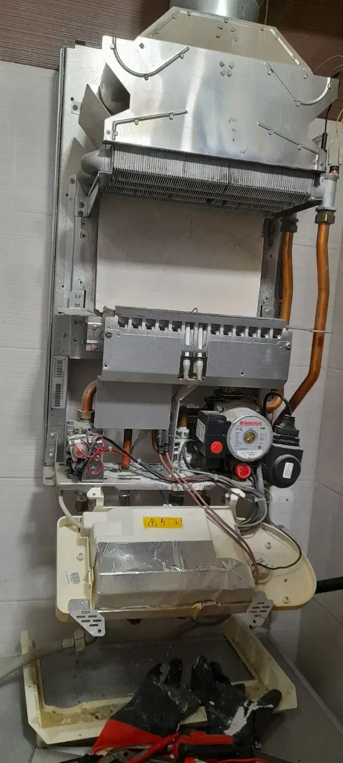 تعمیرات تخصصی پکیج و ابگرمکن دیواری بخاری کولر ابی|خدمات پیشه و مهارت|همدان, |دیوار