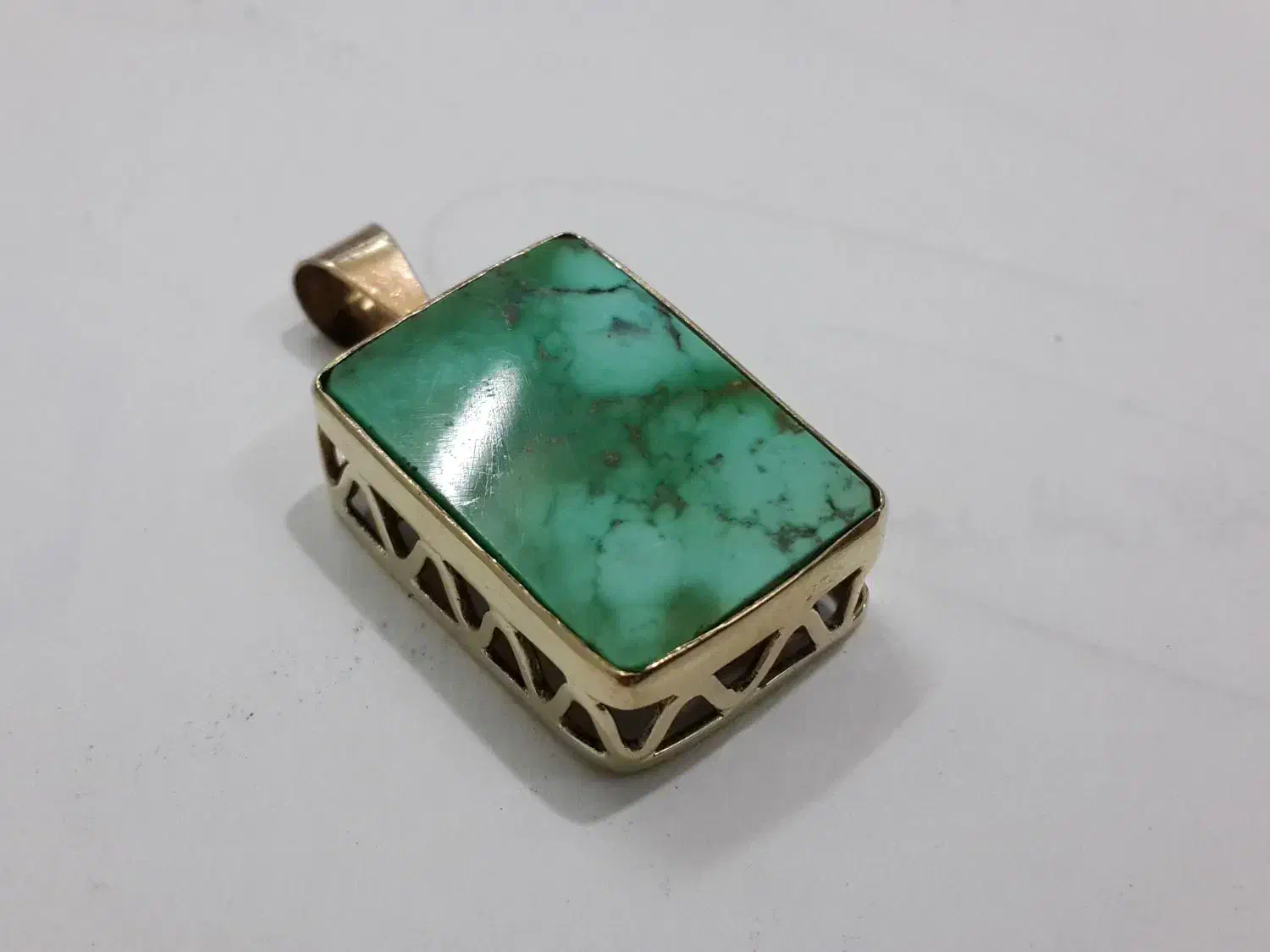 آویز  فیروزه|جواهرات|رشت, بازار|دیوار