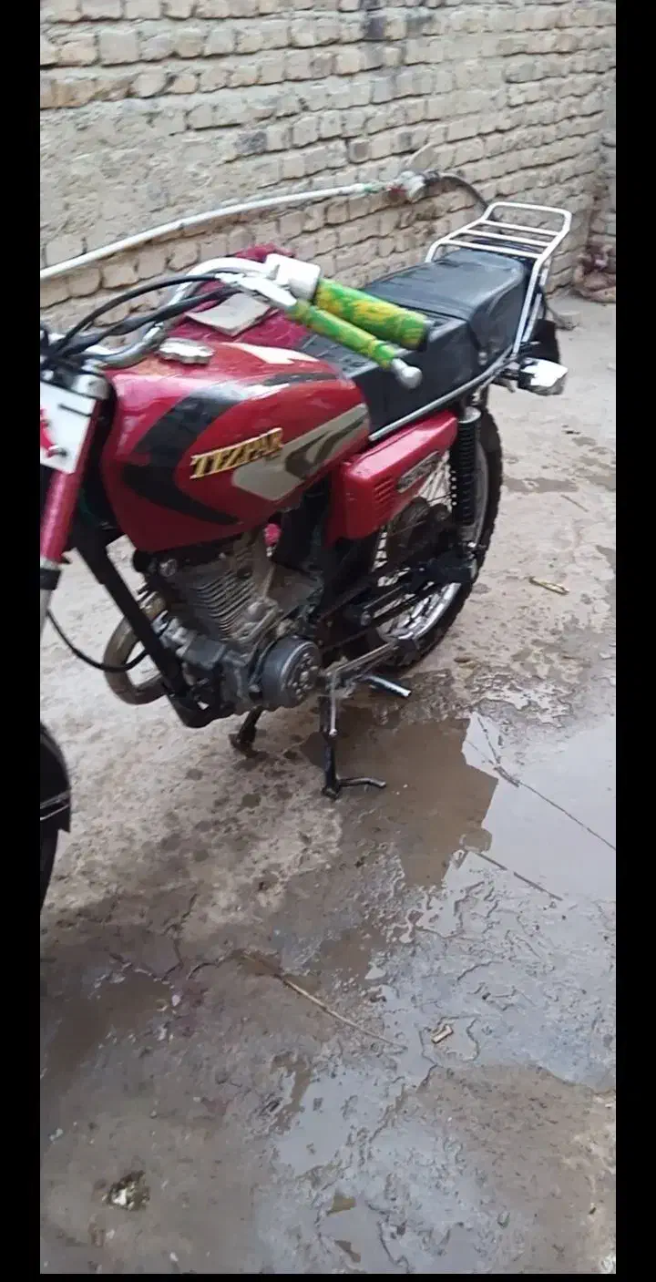 هندا ۱۵۰|موتورسیکلت|سراوان, |دیوار