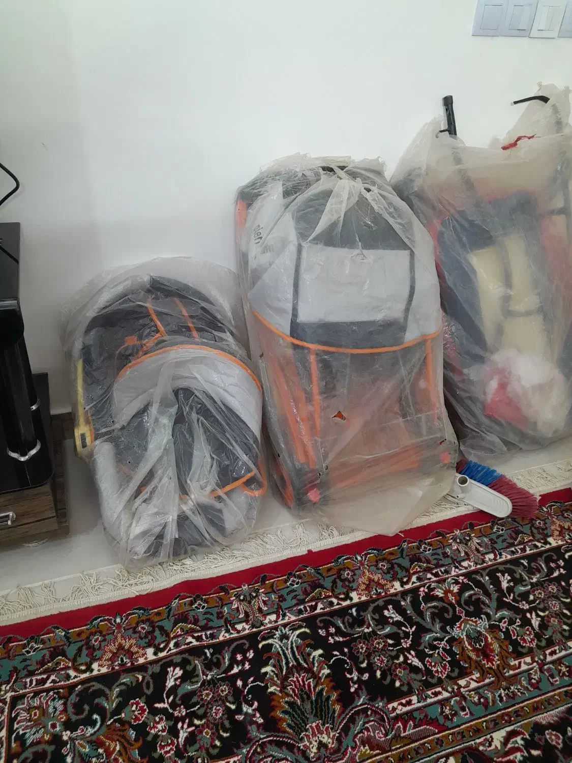 کالسکه بچه و گهواره وننی لالای|کالسکه و لوازم جانبی|قوچان, |دیوار