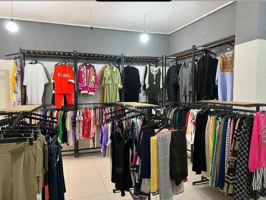 فروش دکوراسیون لباس فروشی|فروشگاه و مغازه|ایلام, |دیوار