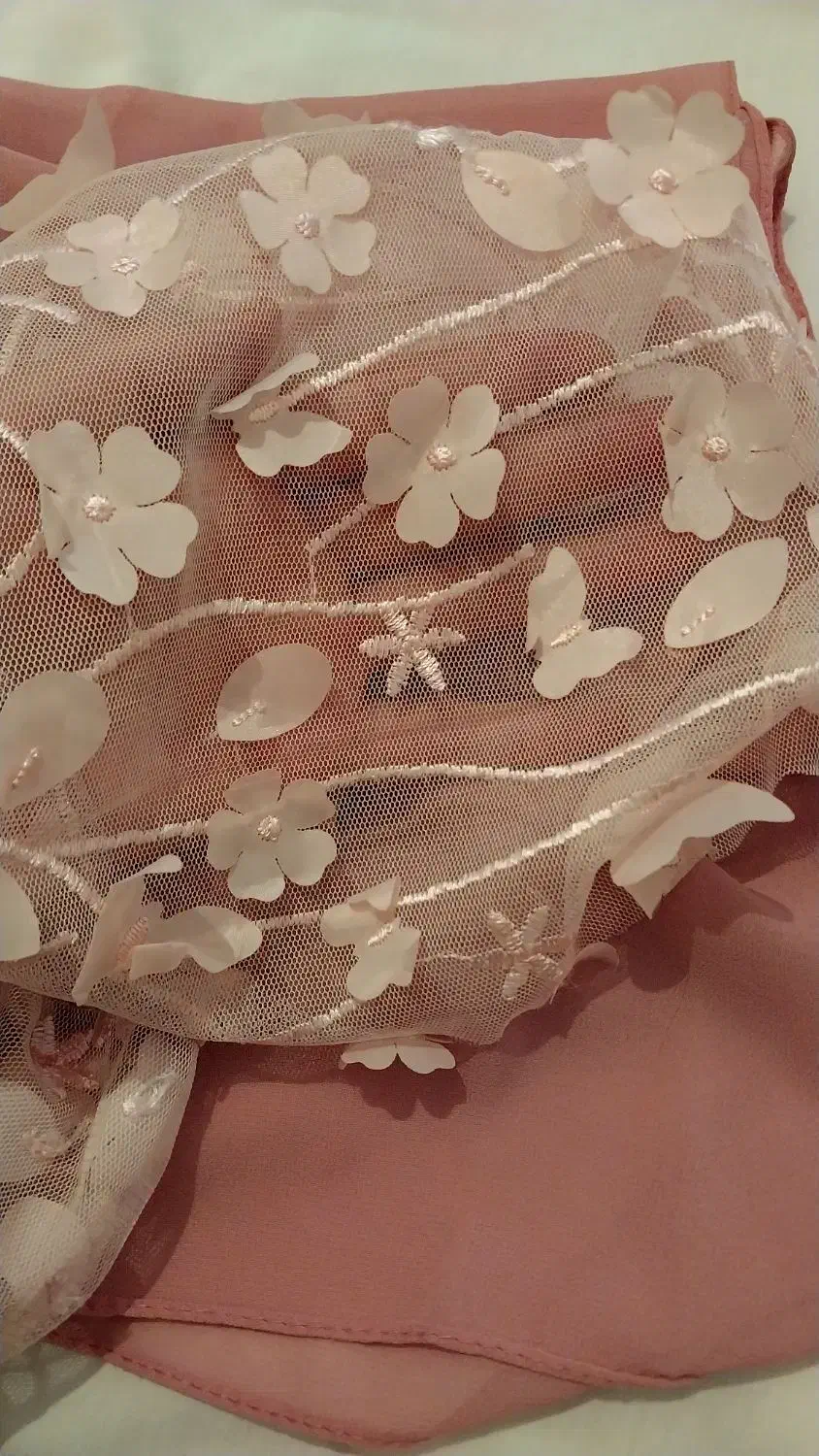 شال حریر|لباس|هرسین, |دیوار