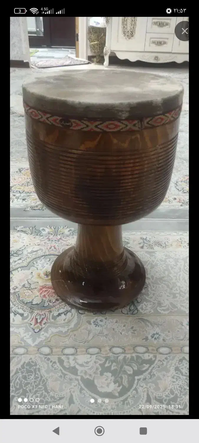 تنبک|سازهای سنتی|گلستان (تهران), |دیوار