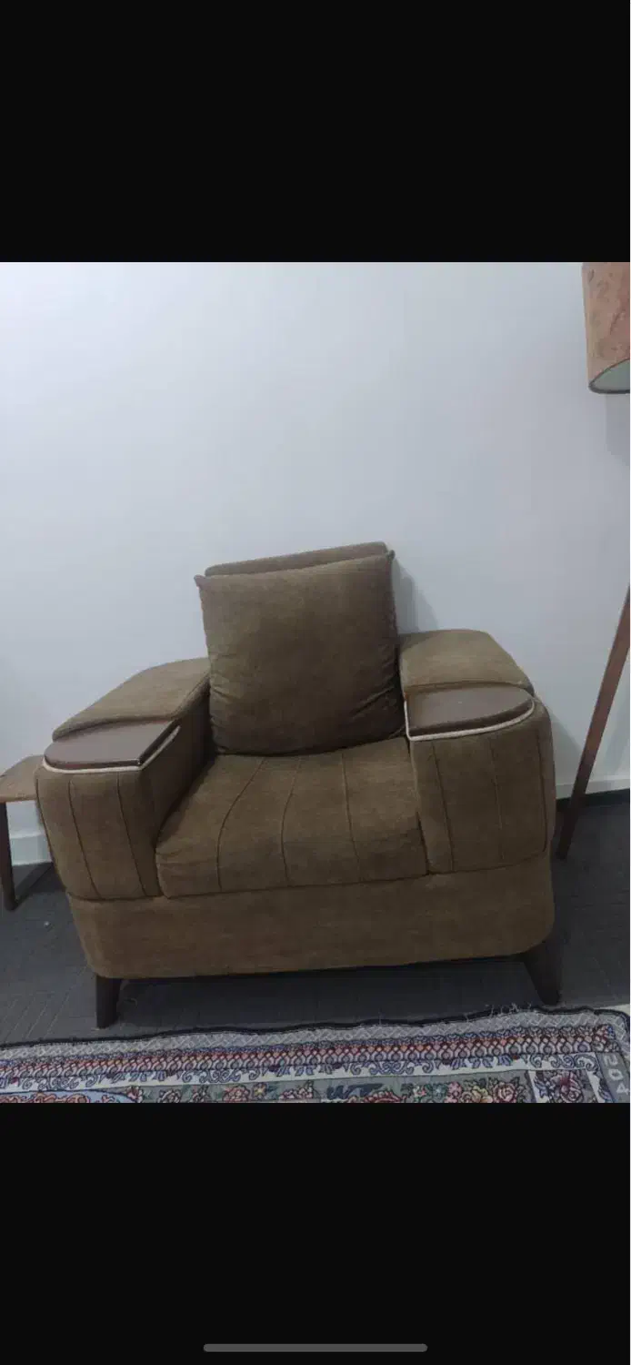 به دلیل جابه جایی مبل ،میز تلویزیون|جاکفشی، کمد، دراور|بندرعباس, |دیوار