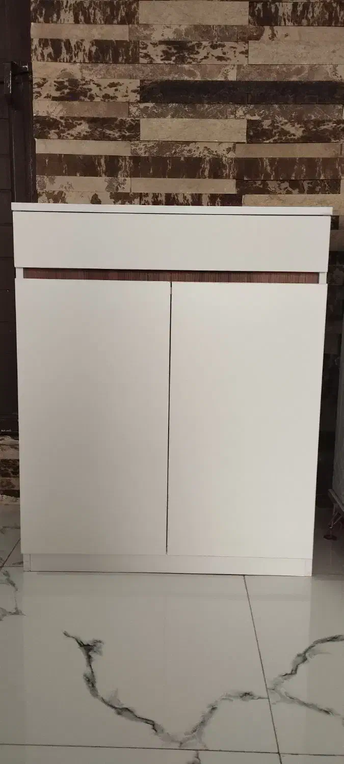 جاکفشی|جاکفشی، کمد، دراور|ایلام, |دیوار