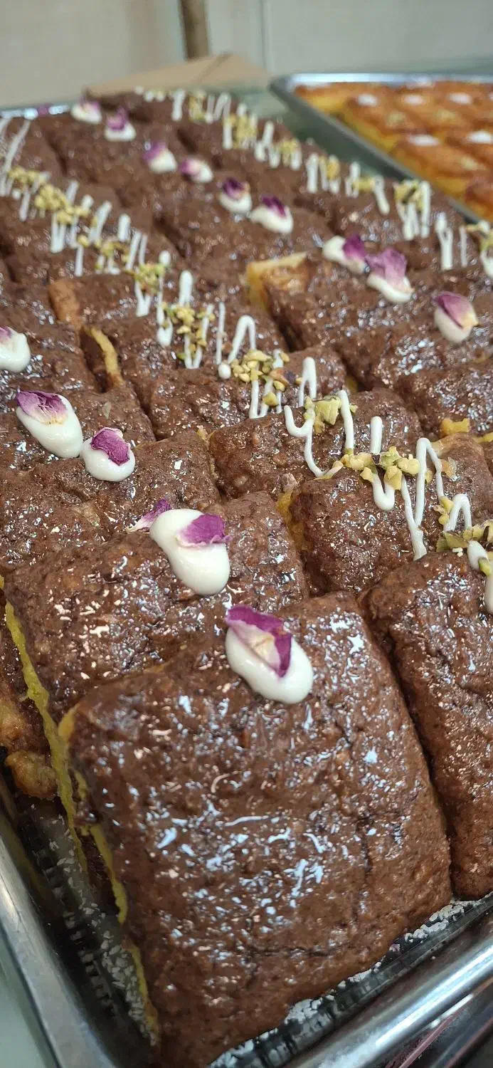 قنادی. خشک کار حرفه ای و وردست خشک کاری|استخدام خدمات فروشگاه و رستوران|قم, انسجام|دیوار