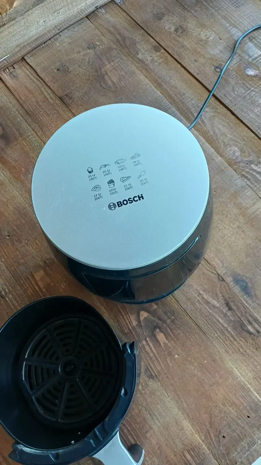 هواپز بوش|ظروف پخت‌وپز|رشت, نظری|دیوار