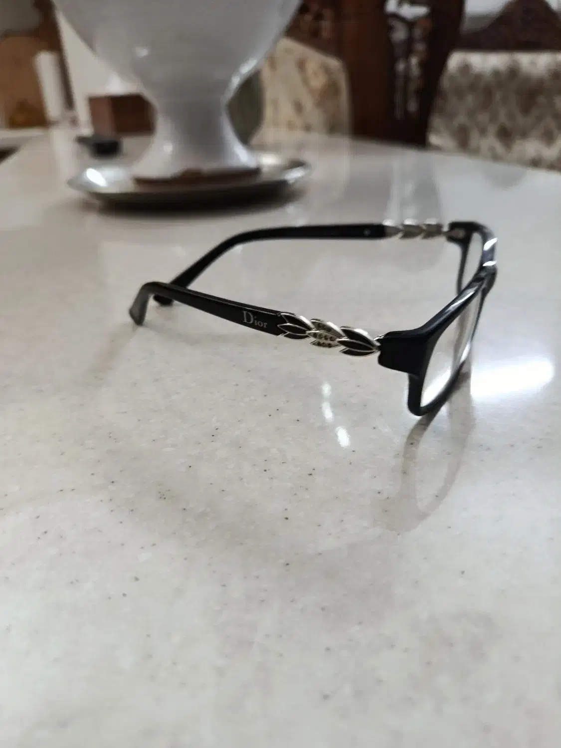 فرم عینک|زیورآلات و اکسسوری|یزد, |دیوار