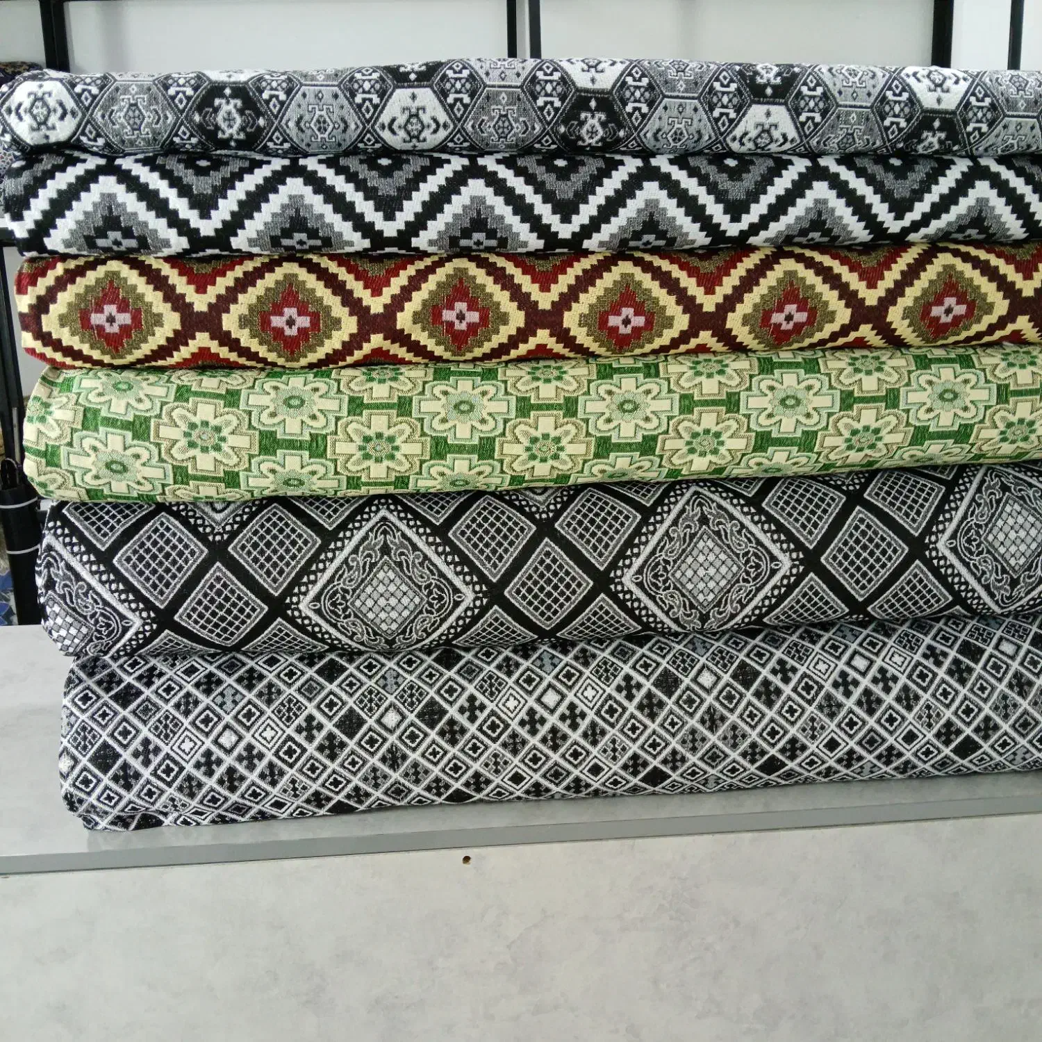 زیر سفره ای (جاجیم ژاکارد)|گلیم، جاجیم، گبه|قم, ولیعصر|دیوار