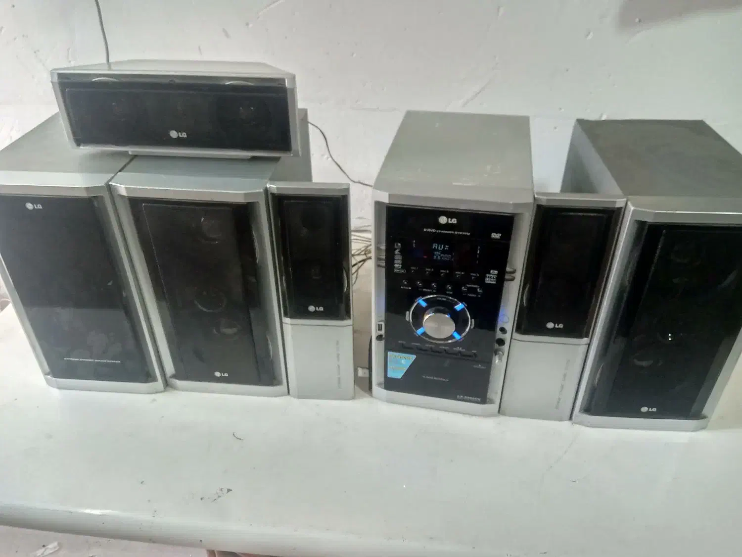 ضبط وباند ال جی 6هزار فلش بلوتوث خور|سیستم صوتی خانگی|رباط‌کریم, رباط‌کریم|دیوار