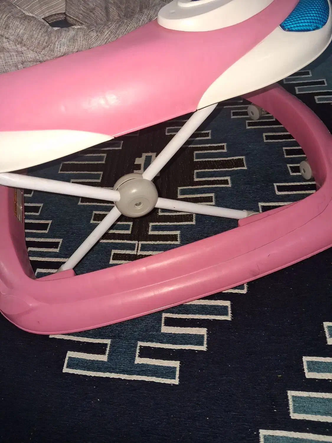 روروک|کالسکه و لوازم جانبی|مسجد سلیمان, |دیوار