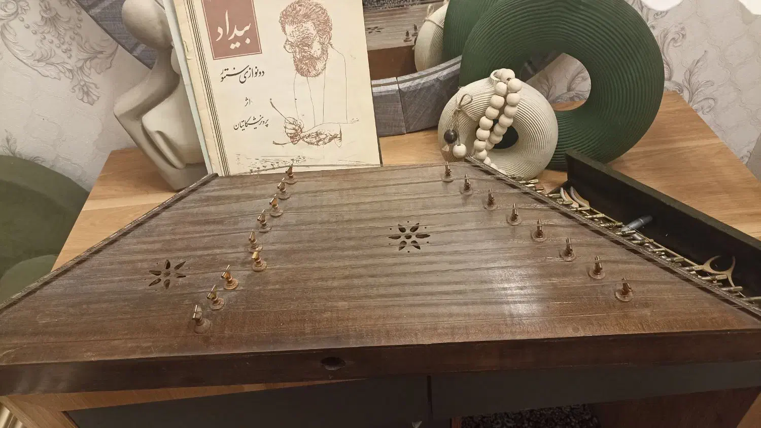 سنتور|سازهای سنتی|تهران, تسلیحات|دیوار