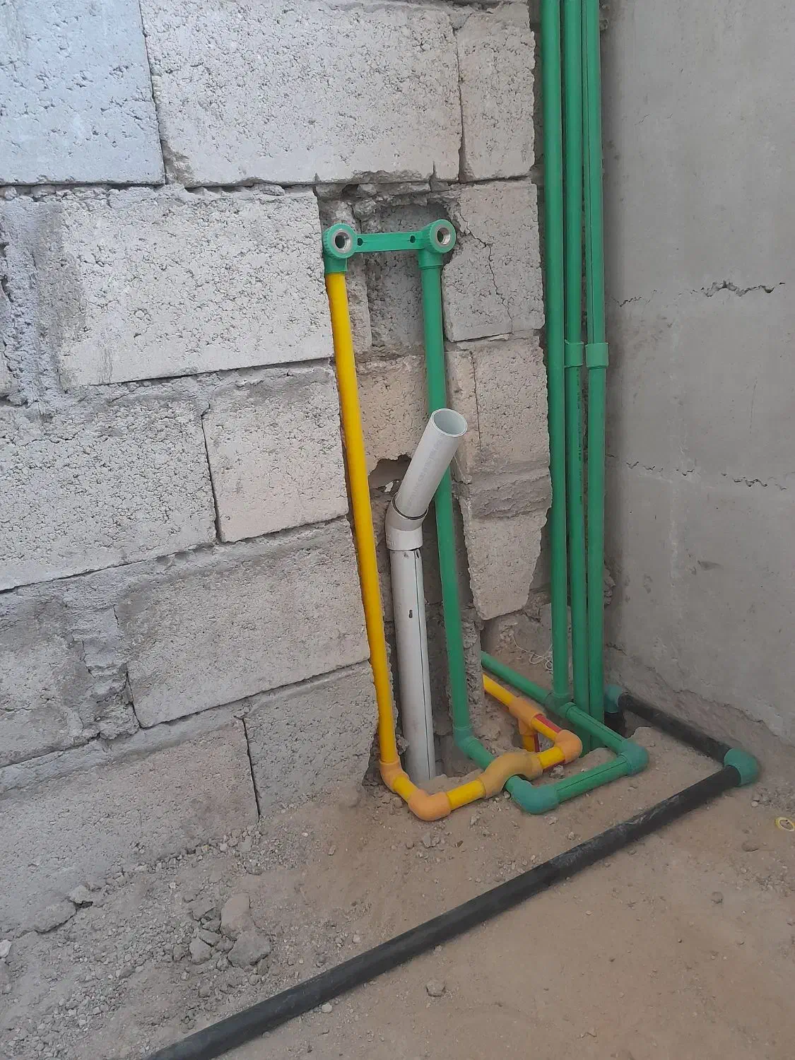 لوله کشی آب و فاضلاب و تعمیرات و نصب شیرآلات|خدمات پیشه و مهارت|اصفهان, عمان سامانی|دیوار