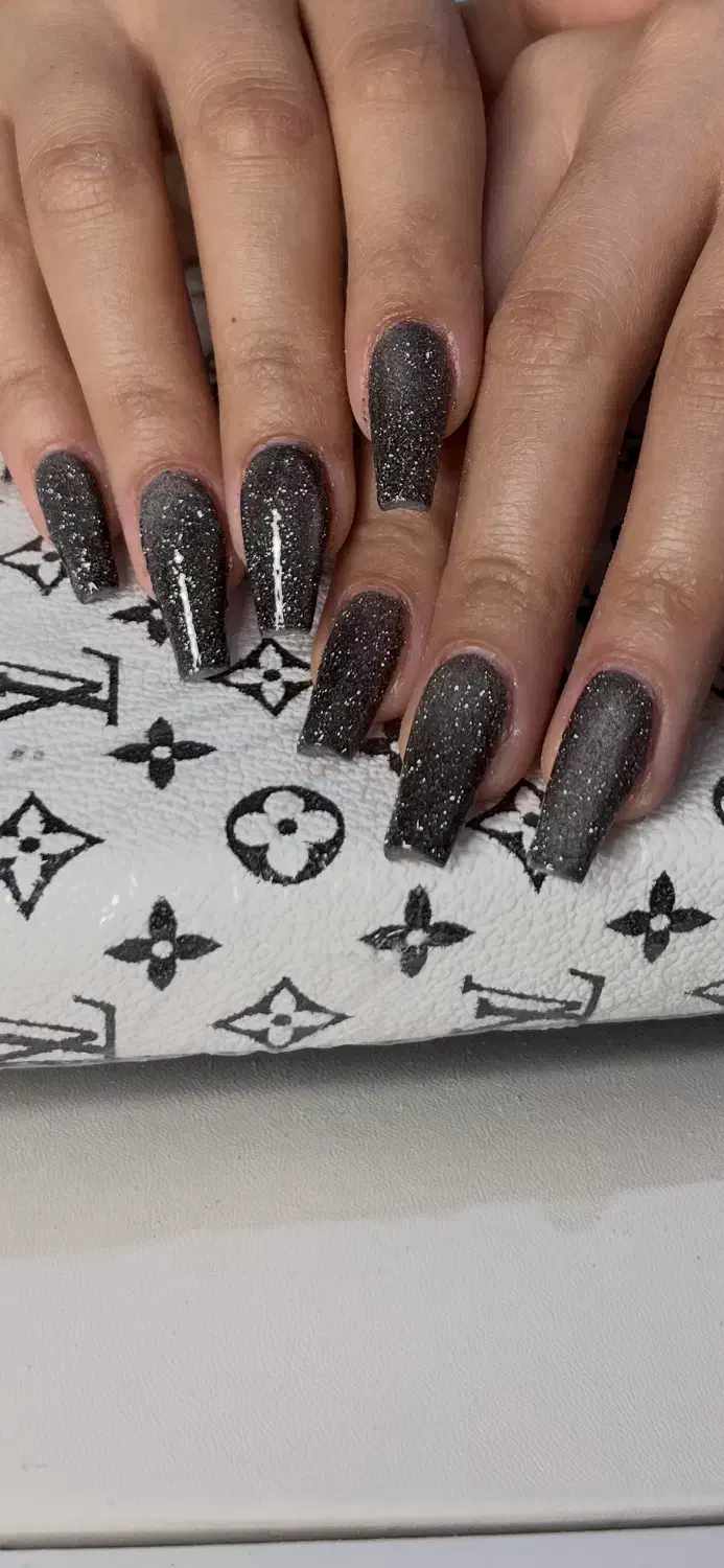 خدمات ناخن|خدمات آرایشگری و زیبایی|رشت, استقامت ۱|دیوار