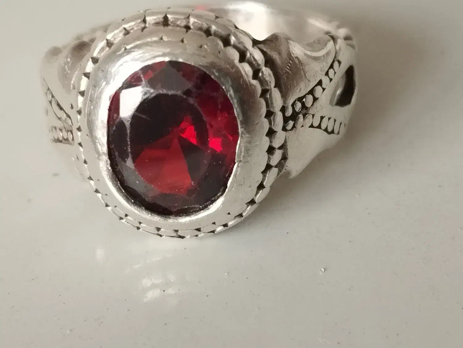 انگشتر یاقوت spnحک شده کنار سنگ|جواهرات|کرمانشاه, |دیوار