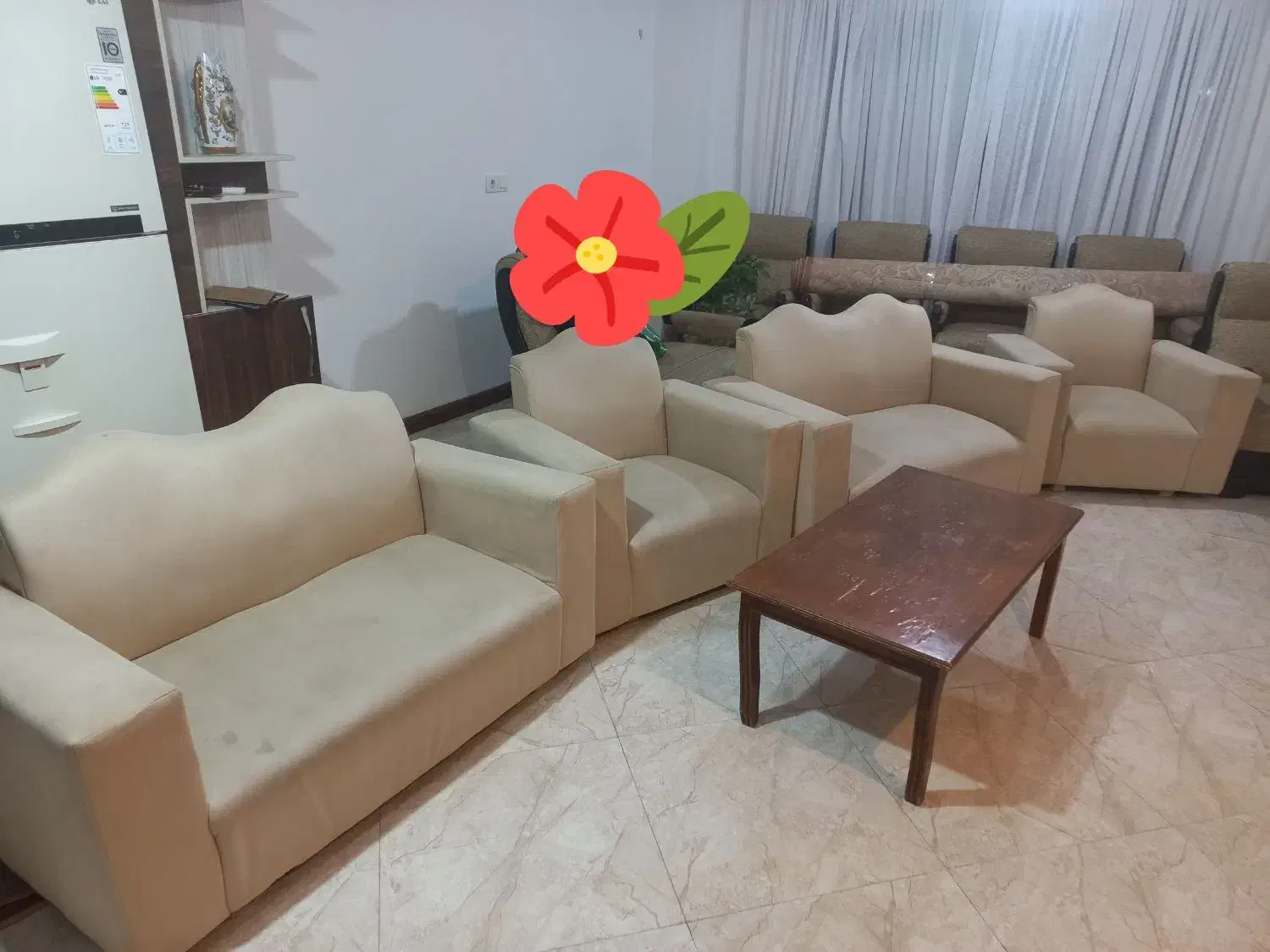 مبل ۷ نفره و میز وسط|مبلمان خانگی و میز عسلی|ساری, |دیوار