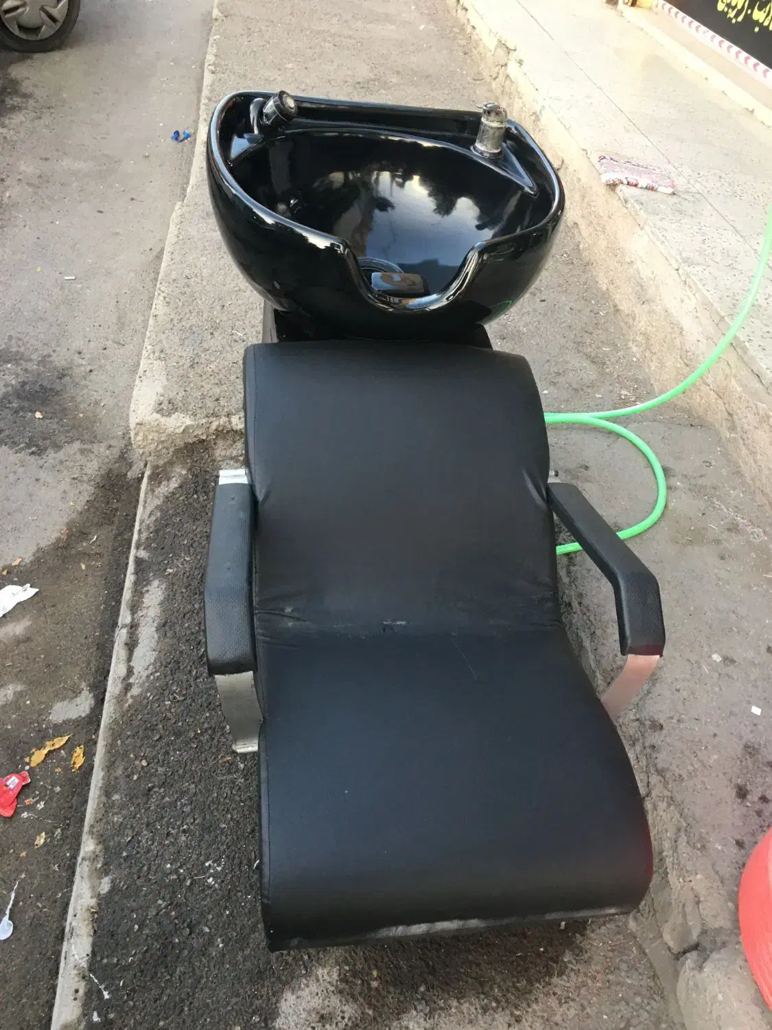 سر شور همراه صندلی و شیر سر شور|آرایشگاه و سالنهای زیبایی|ابهر, |دیوار