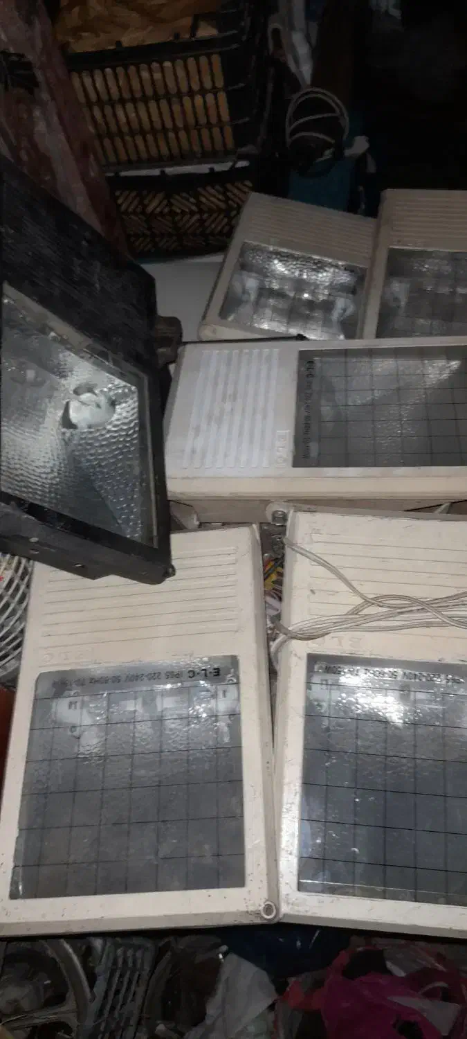 پرژکتور|لامپ و چراغ|ورامین, ورامین|دیوار