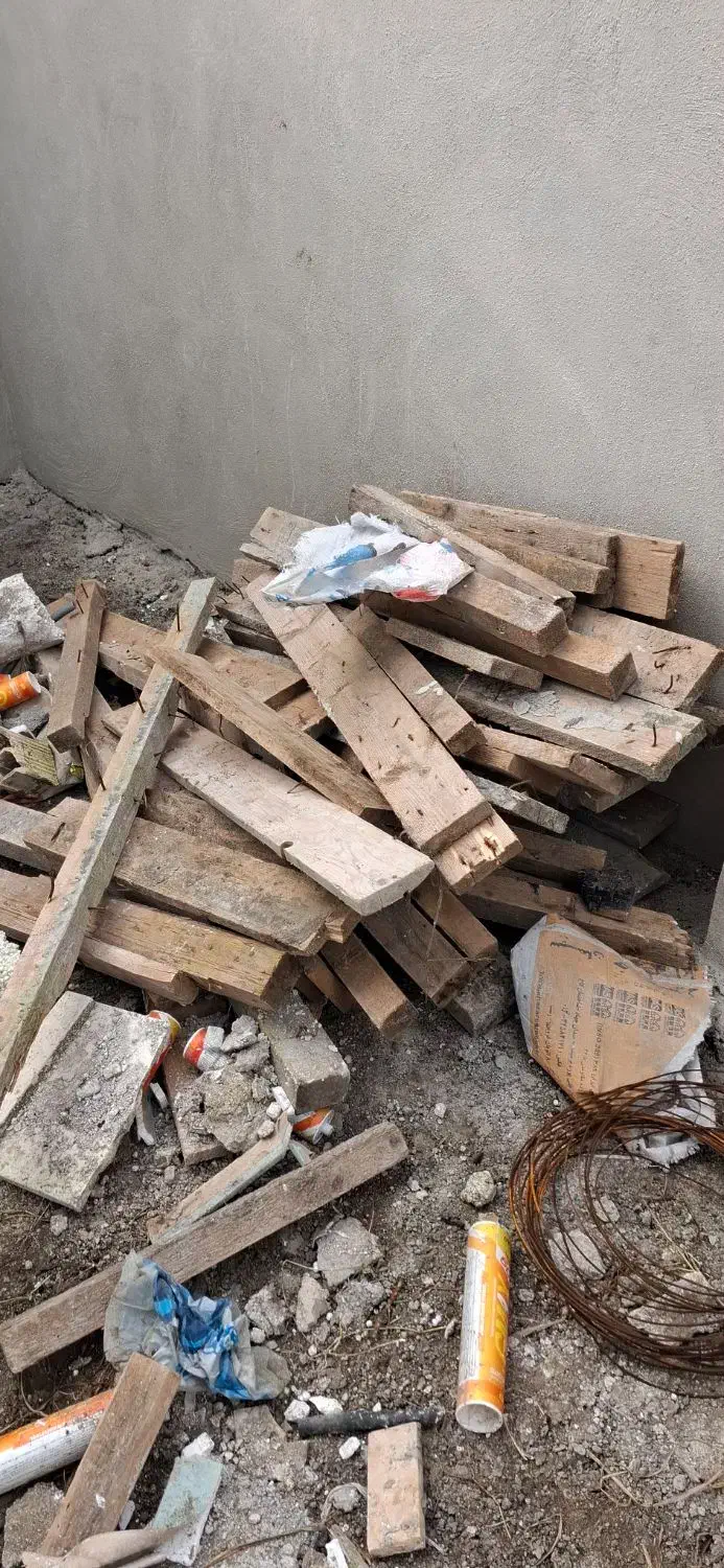 فروش تخته و چوب بعد از اتمام سربندی|عمدهفروشی|بندر انزلی, طالب آباد|دیوار