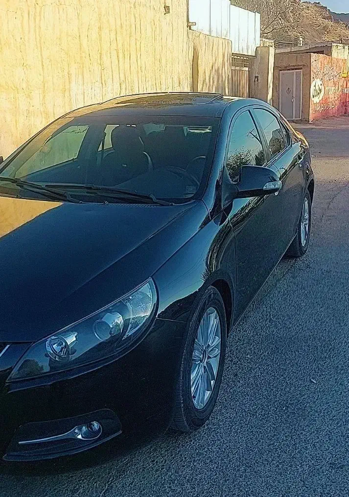 جک j5. 1800. ا.تومات|خودرو سواری و وانت|خرمآباد, |دیوار