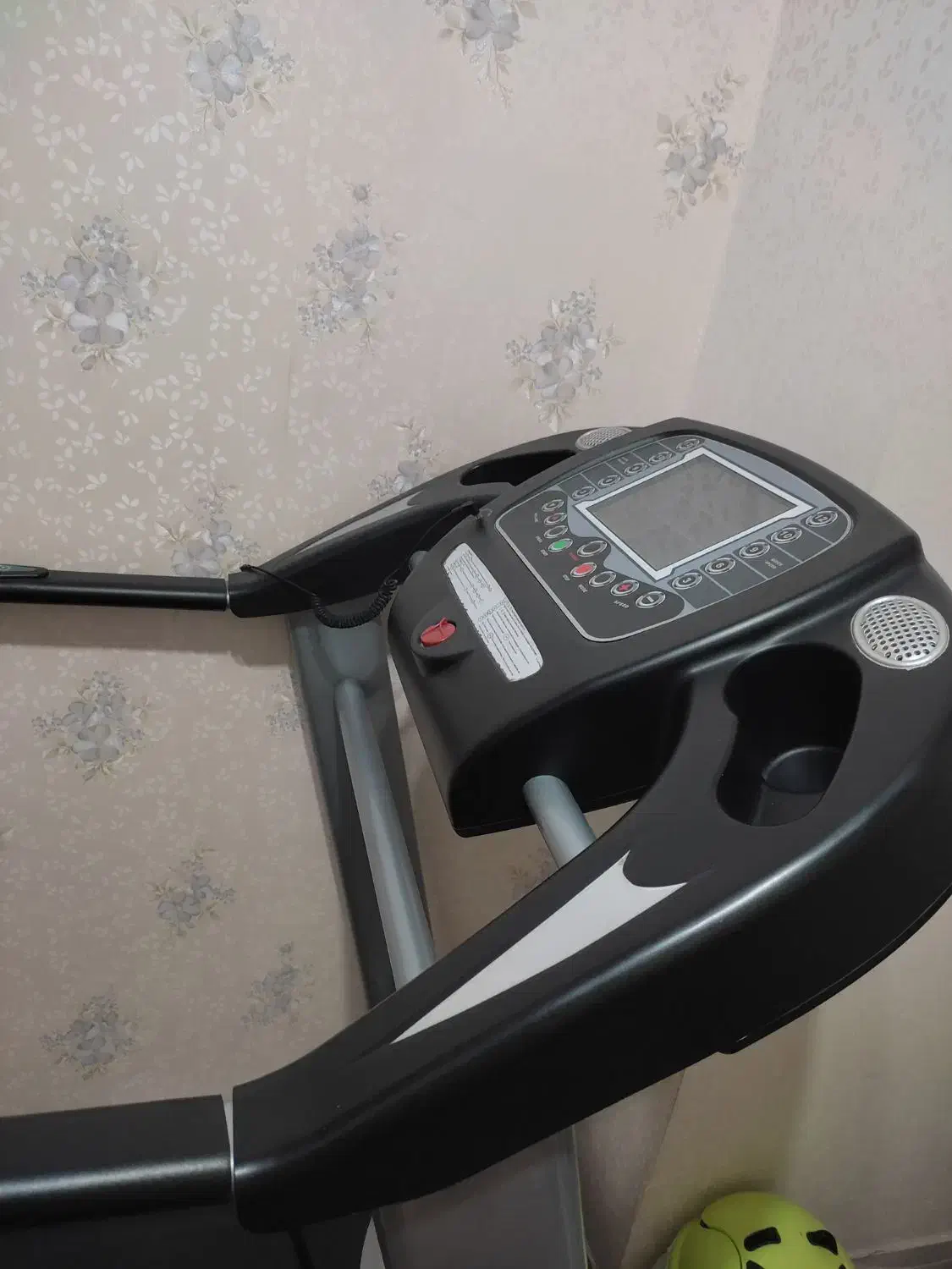 تریدمیل|تجهیزات ورزشی|رشت, دروازه لاکان|دیوار