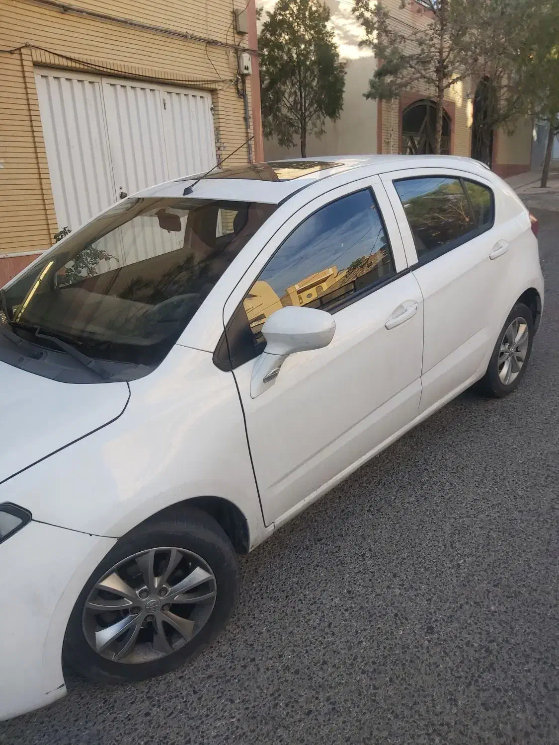 برلیانس ۲۲۰ اتومات|خودرو سواری و وانت|خسروشاه, |دیوار