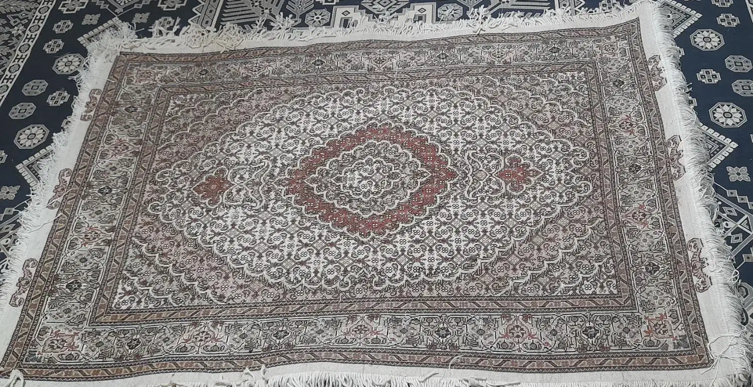 فرش دست‌بافت|فرش|خوی, |دیوار