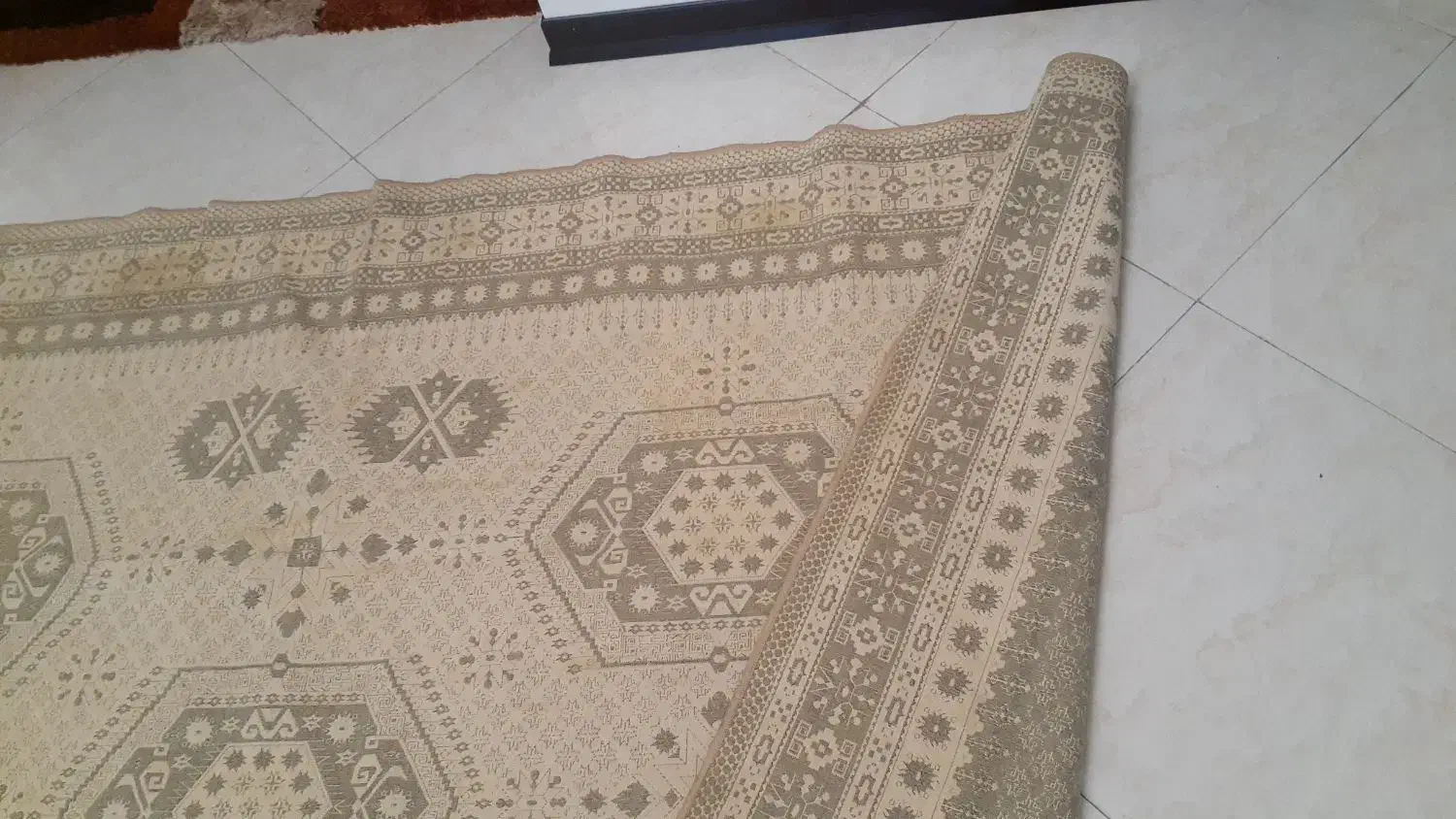 روفرشی|روفرشی|رودهن, |دیوار