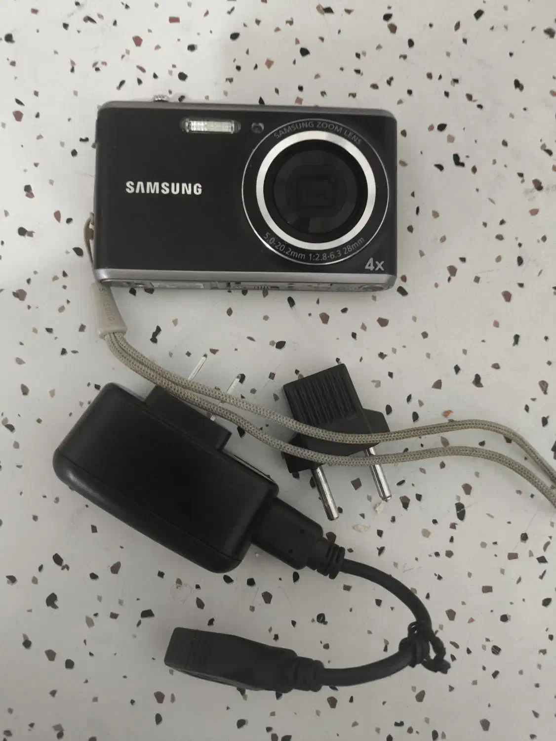 دوربین سامسونگ|دوربین عکاسی و فیلم‌برداری|بروجرد, |دیوار