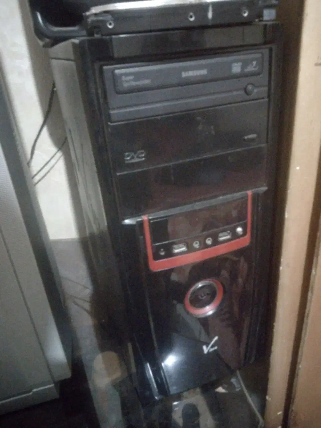 کیس درحدنو|رایانه رومیزی|برخوار, |دیوار