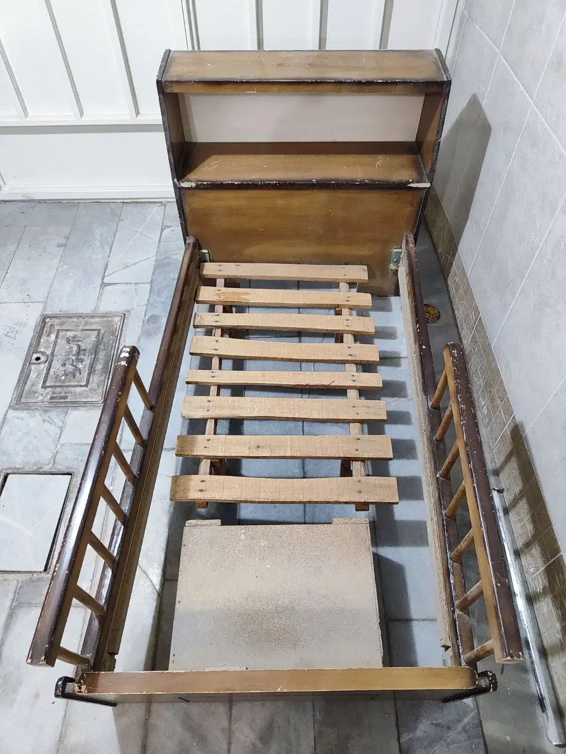 تخت خواب کودک|تخت و صندلی بچه|یزد, |دیوار