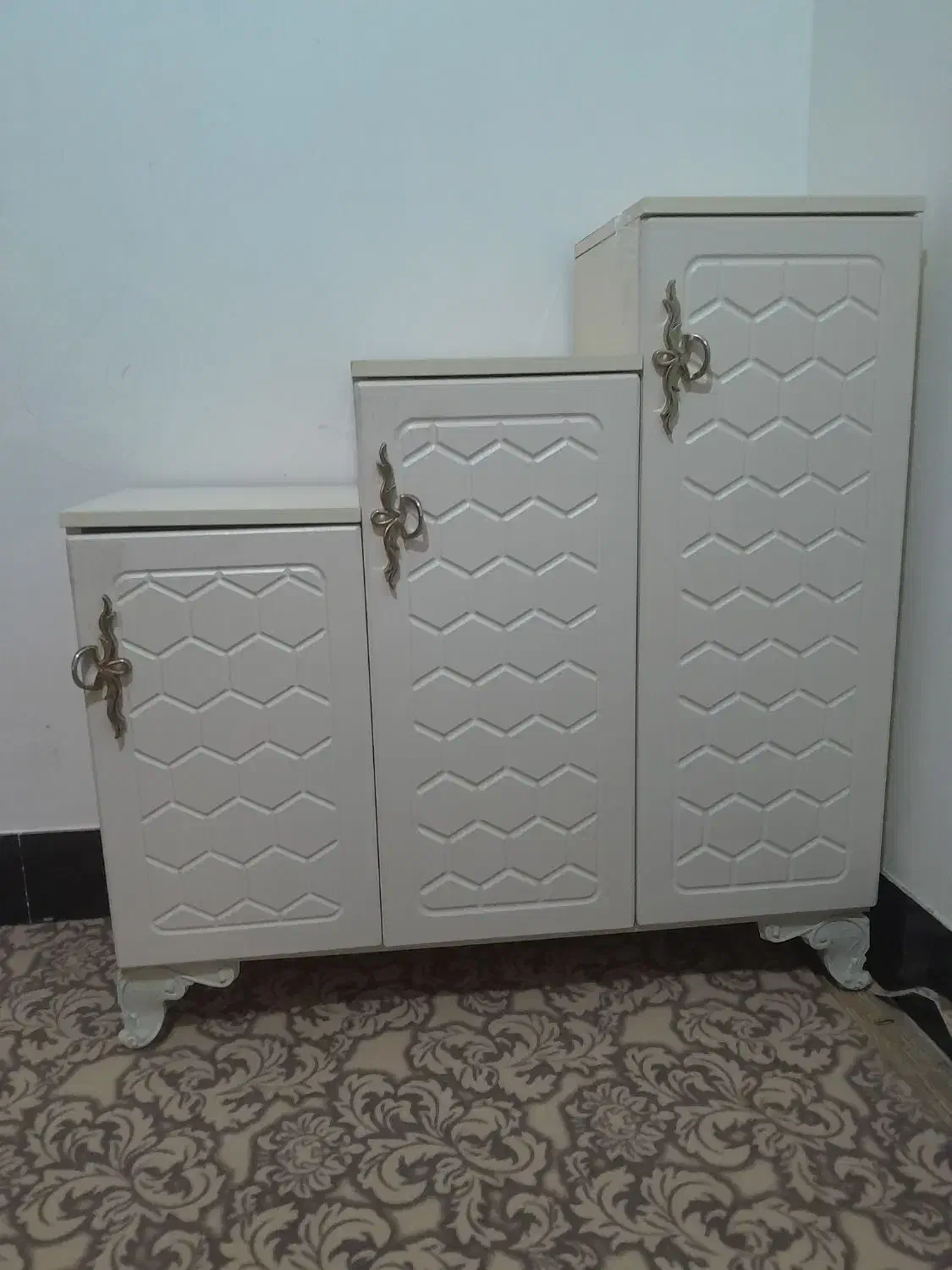 جاکفشی درحد نو|جاکفشی، کمد، دراور|یاسوج, |دیوار