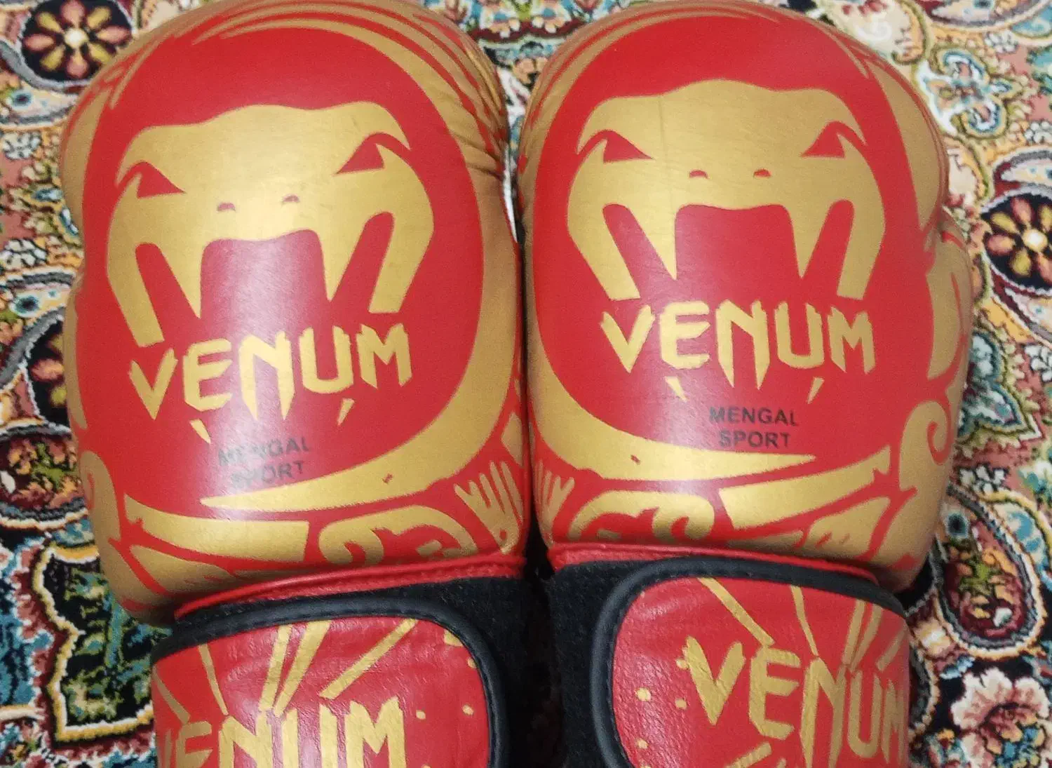 دست کش بوکس|تجهیزات ورزشی|ری, علایین|دیوار