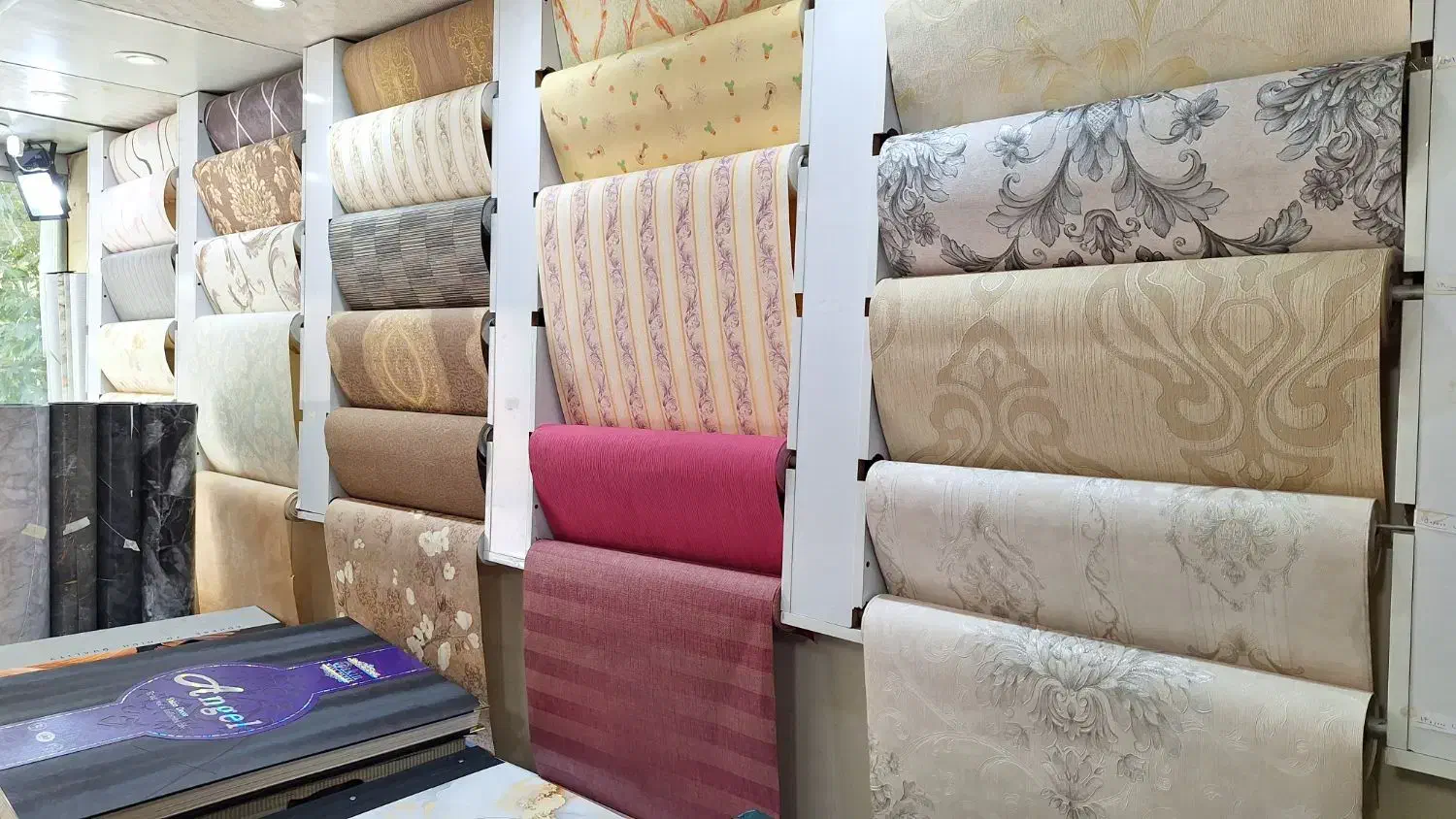 فروش بی سابقه کاغذدیواری استوک|خدمات پیشه و مهارت|تهران, جی|دیوار