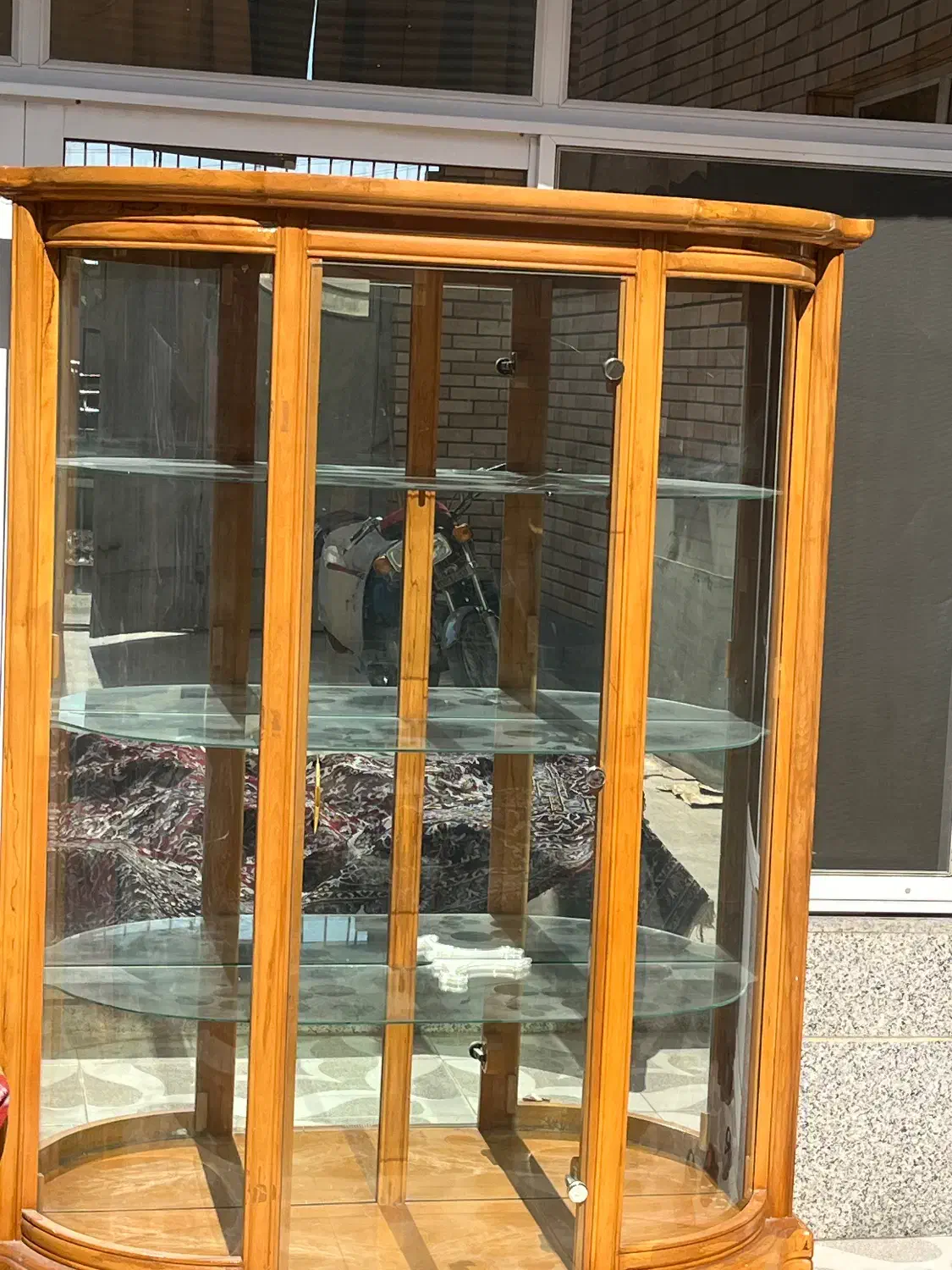 ویترین ،تخت خواب دونفره،میز ناهار خوری فلزی|تخت و سرویس خواب|اصفهان, سنجوانمره|دیوار