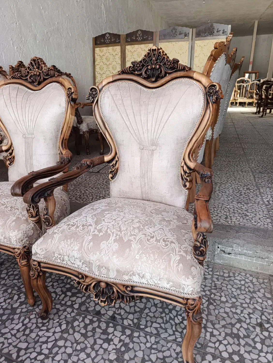 مبل سلطنتی چوب گردو با ده سال ضمانت|مبلمان خانگی و میز عسلی|یاسوج, |دیوار