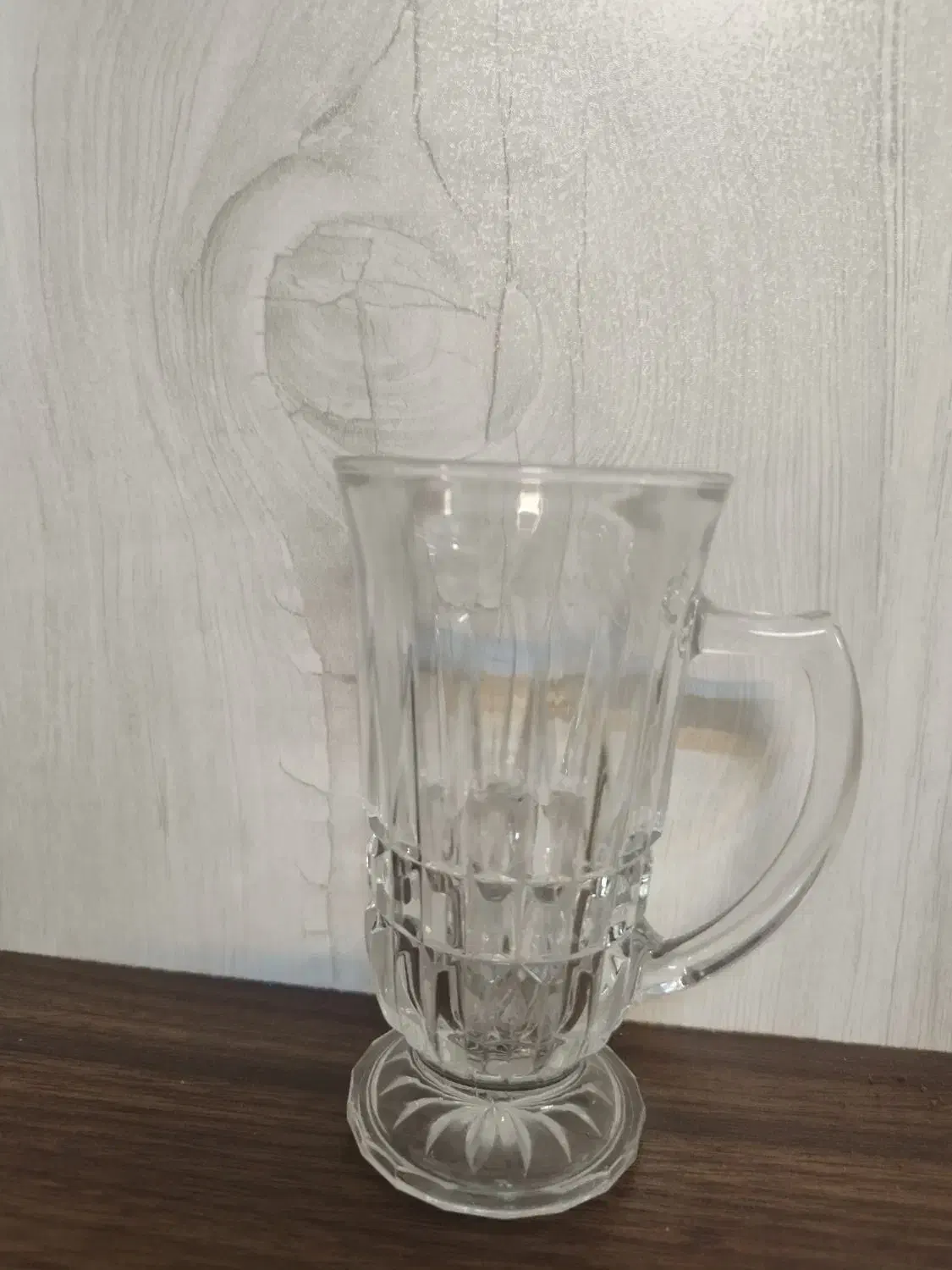 لیوان امپراطور اصل لومینارک|ظروف سرو و پذیرایی|کرج, کوی امامیه|دیوار